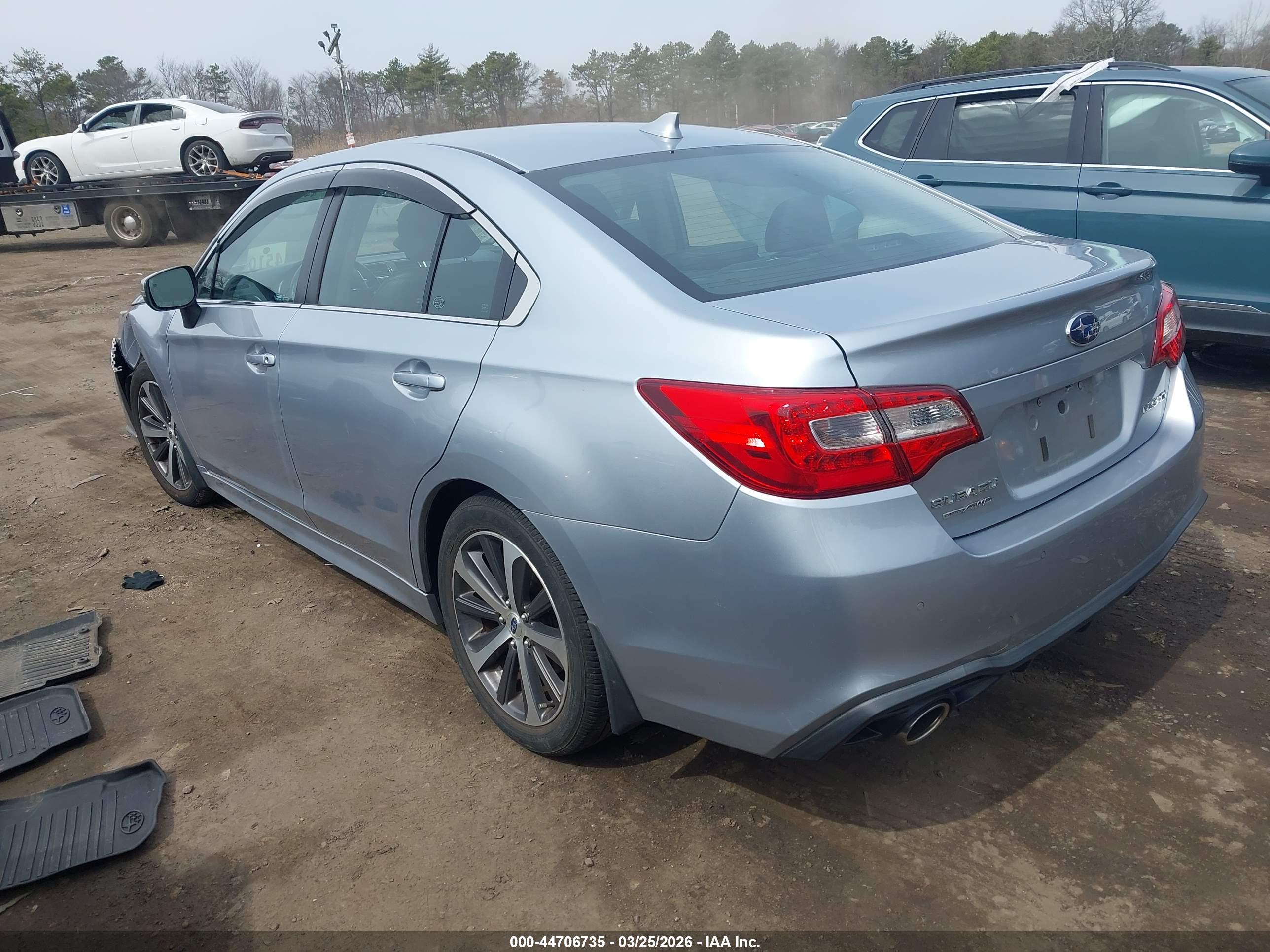 SUBARU LEGACY image 3