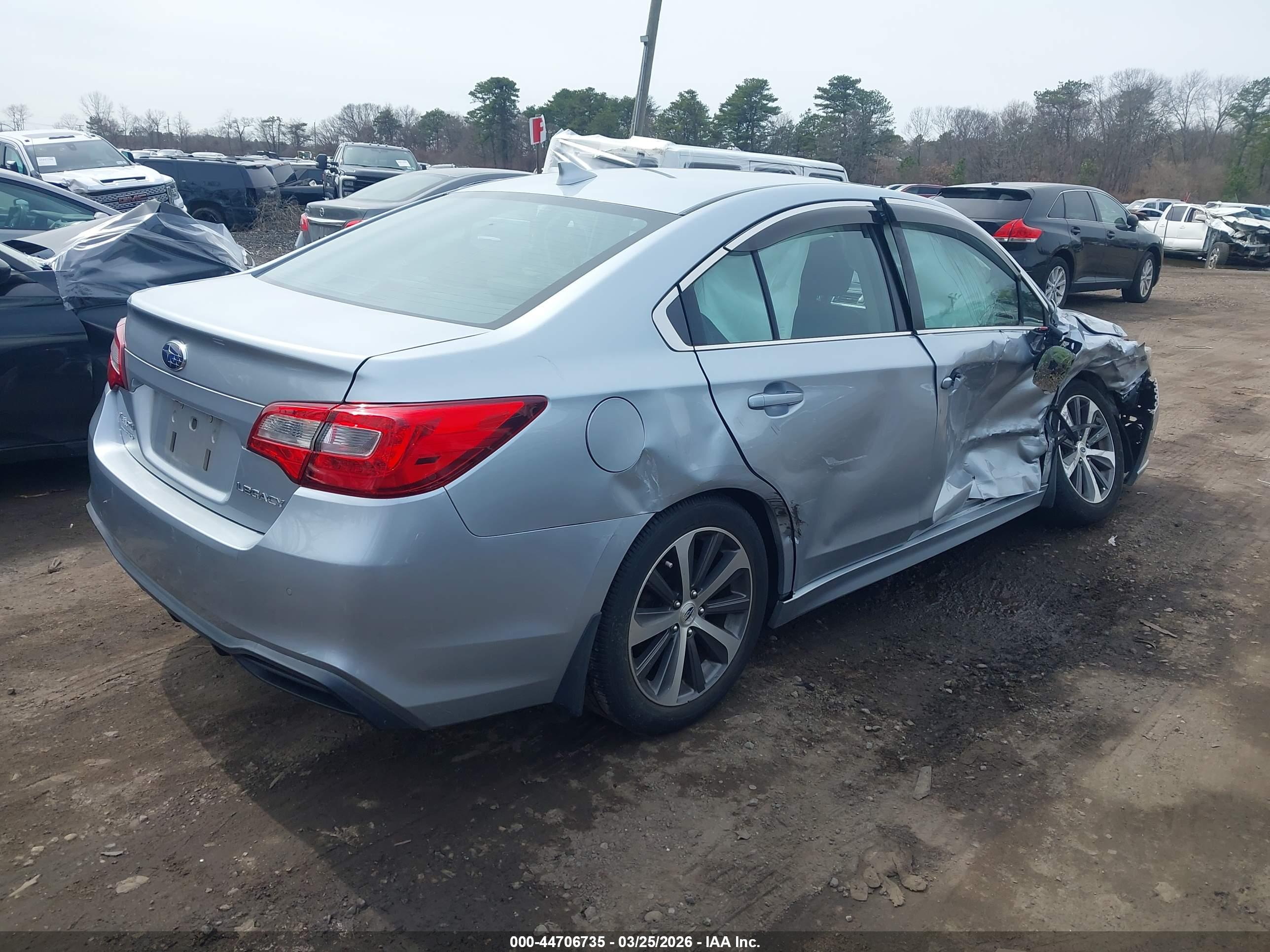 SUBARU LEGACY image 4