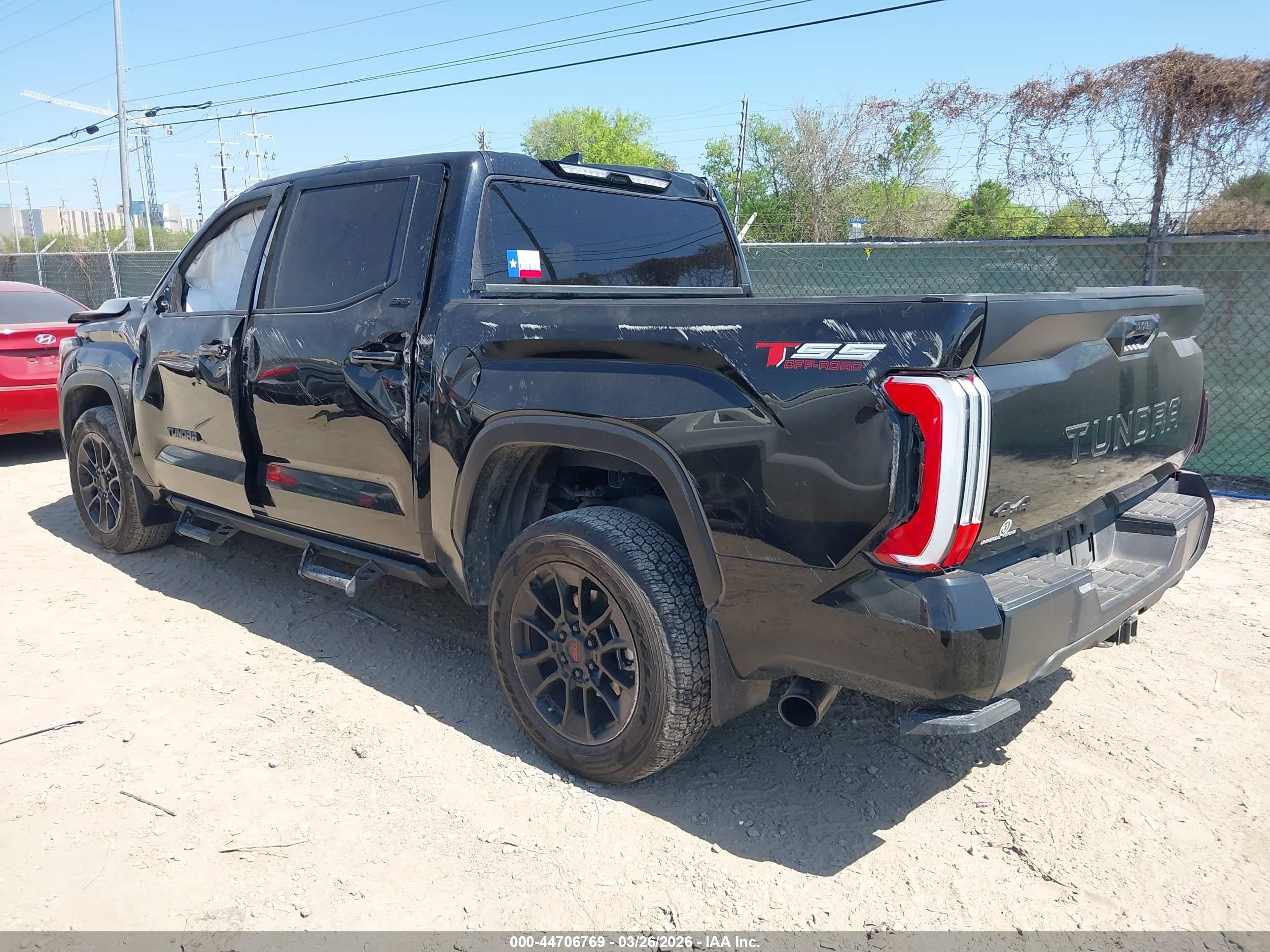 TOYOTA TUNDRA image 3