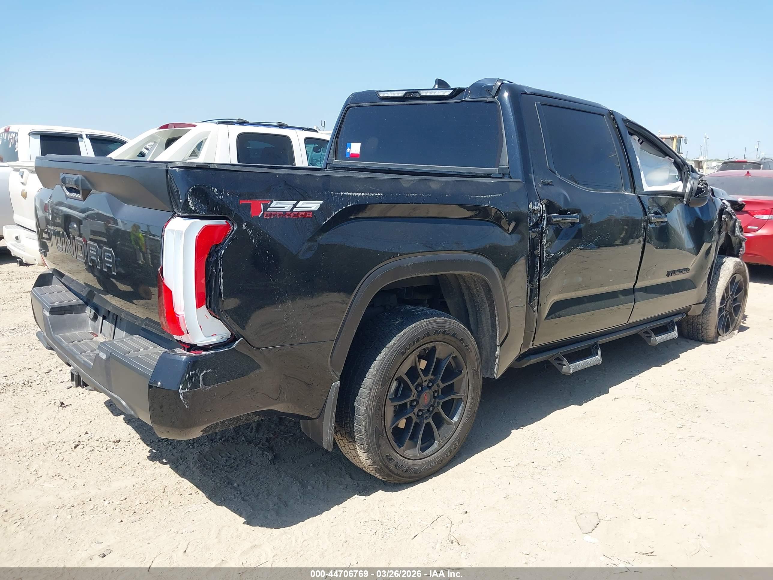 TOYOTA TUNDRA image 4