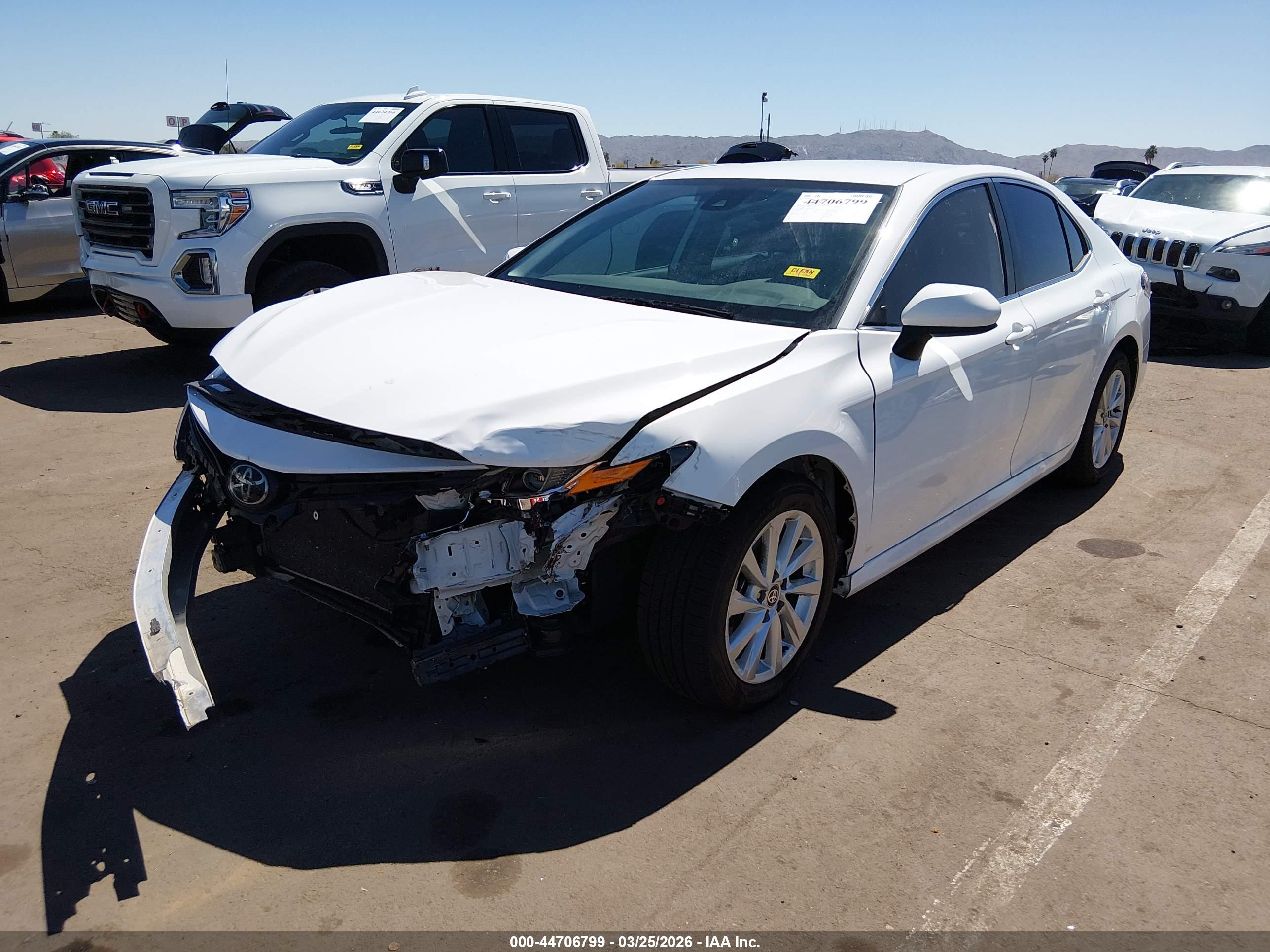 TOYOTA CAMRY image 6