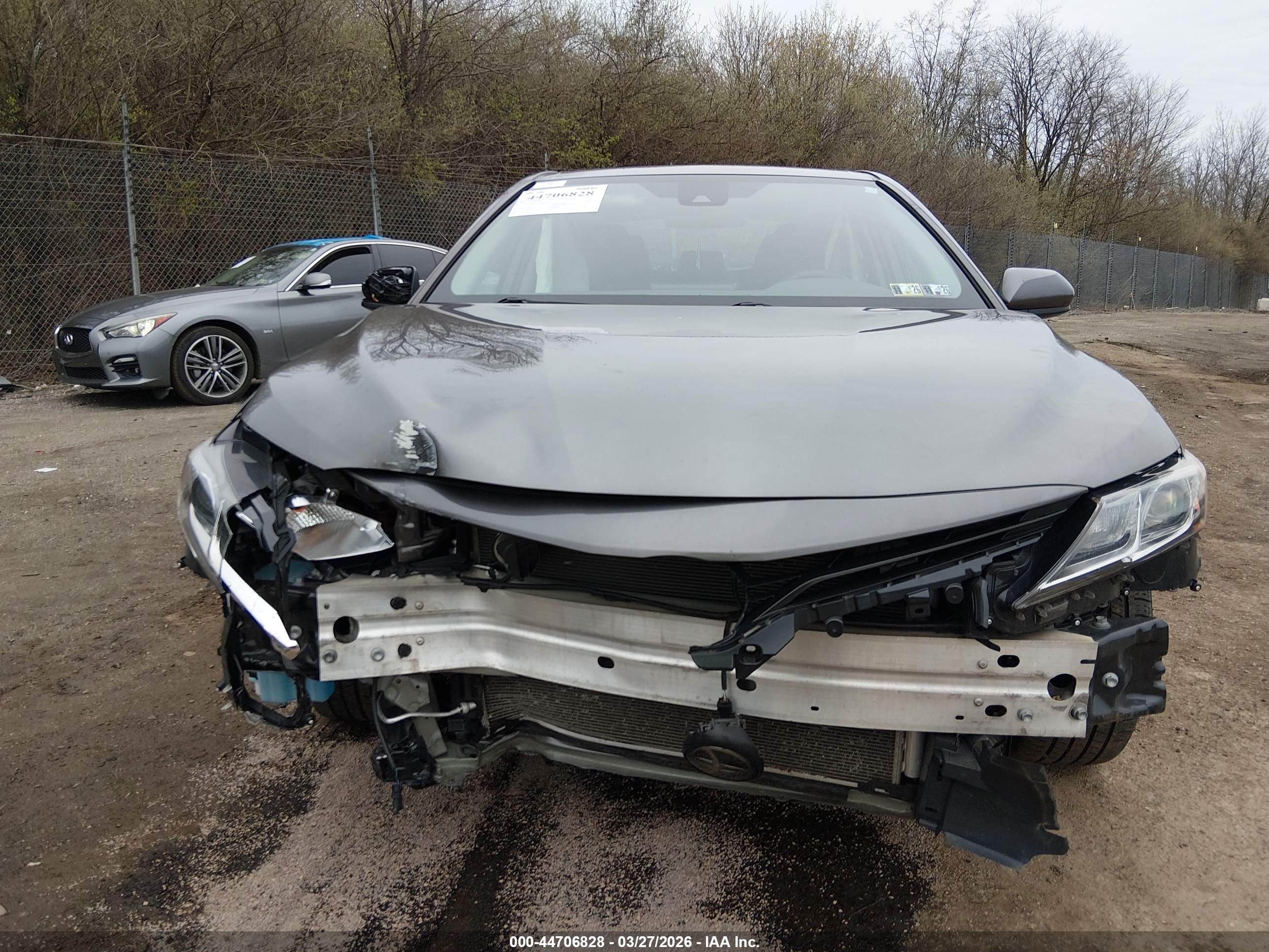 TOYOTA CAMRY image 6
