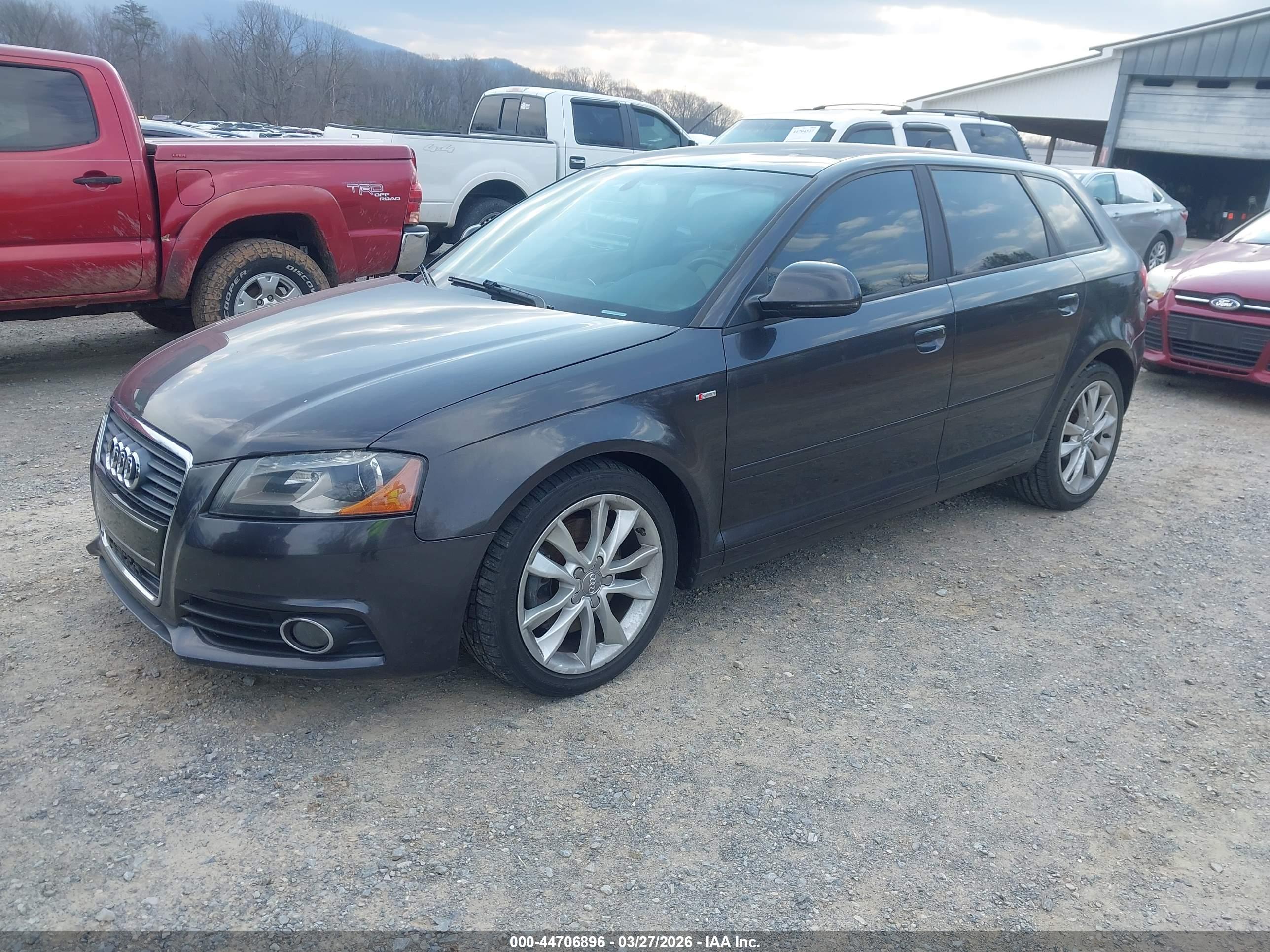 AUDI A3 image 2