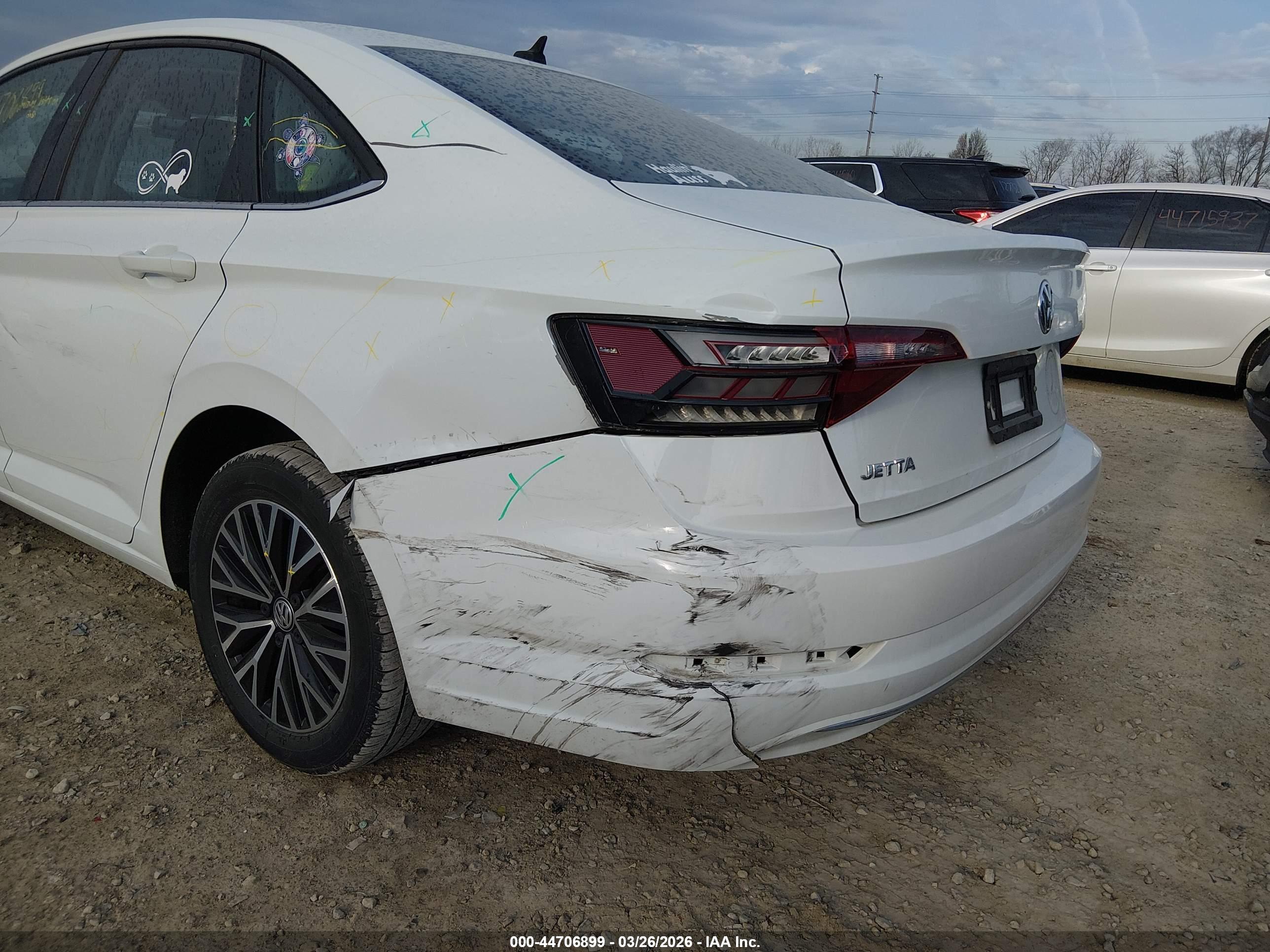 VOLKSWAGEN JETTA image 6