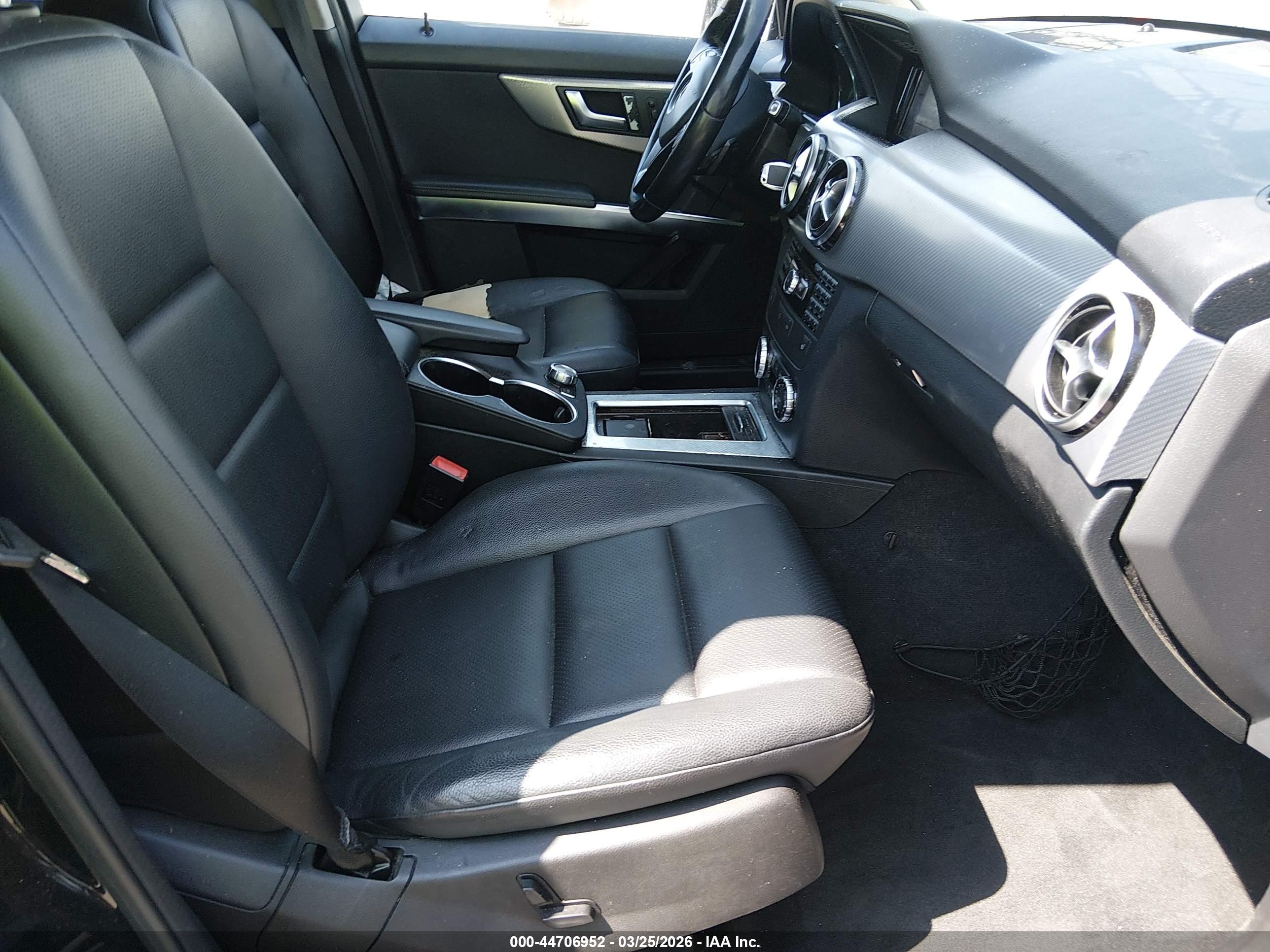 MERCEDES-BENZ GLK image 5