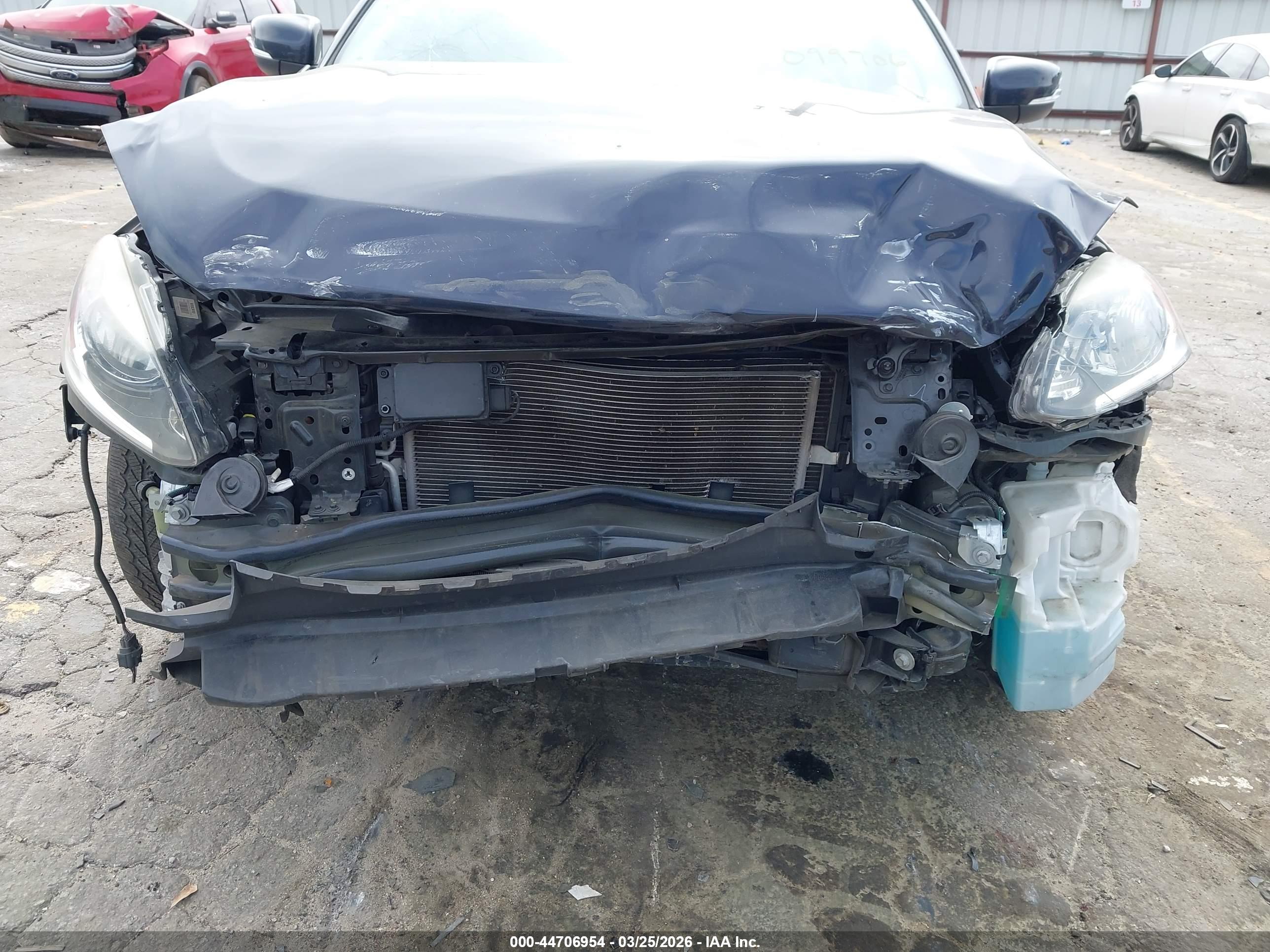 VOLVO XC60 image 6