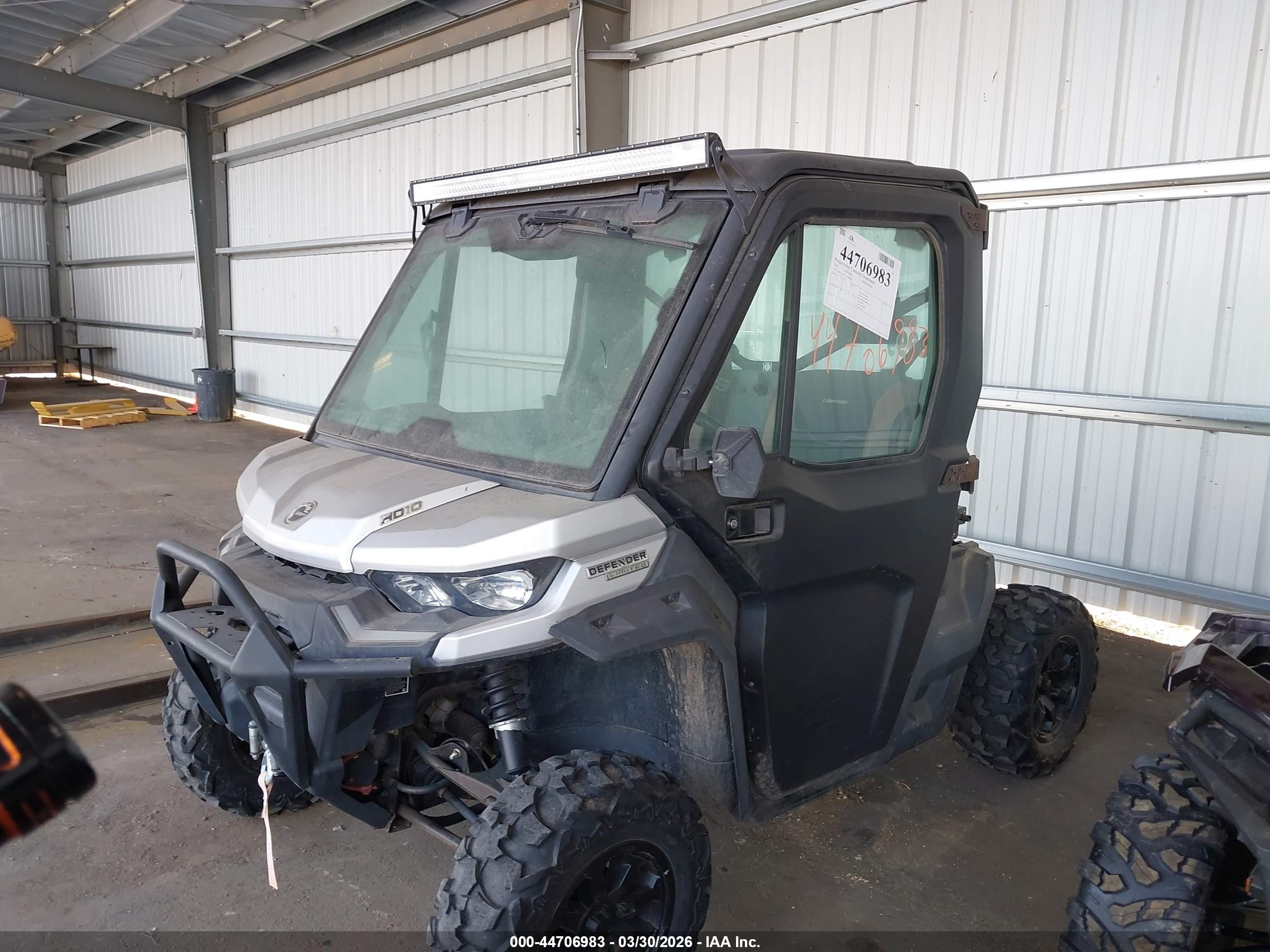 CAN-AM DEFENDER image 2