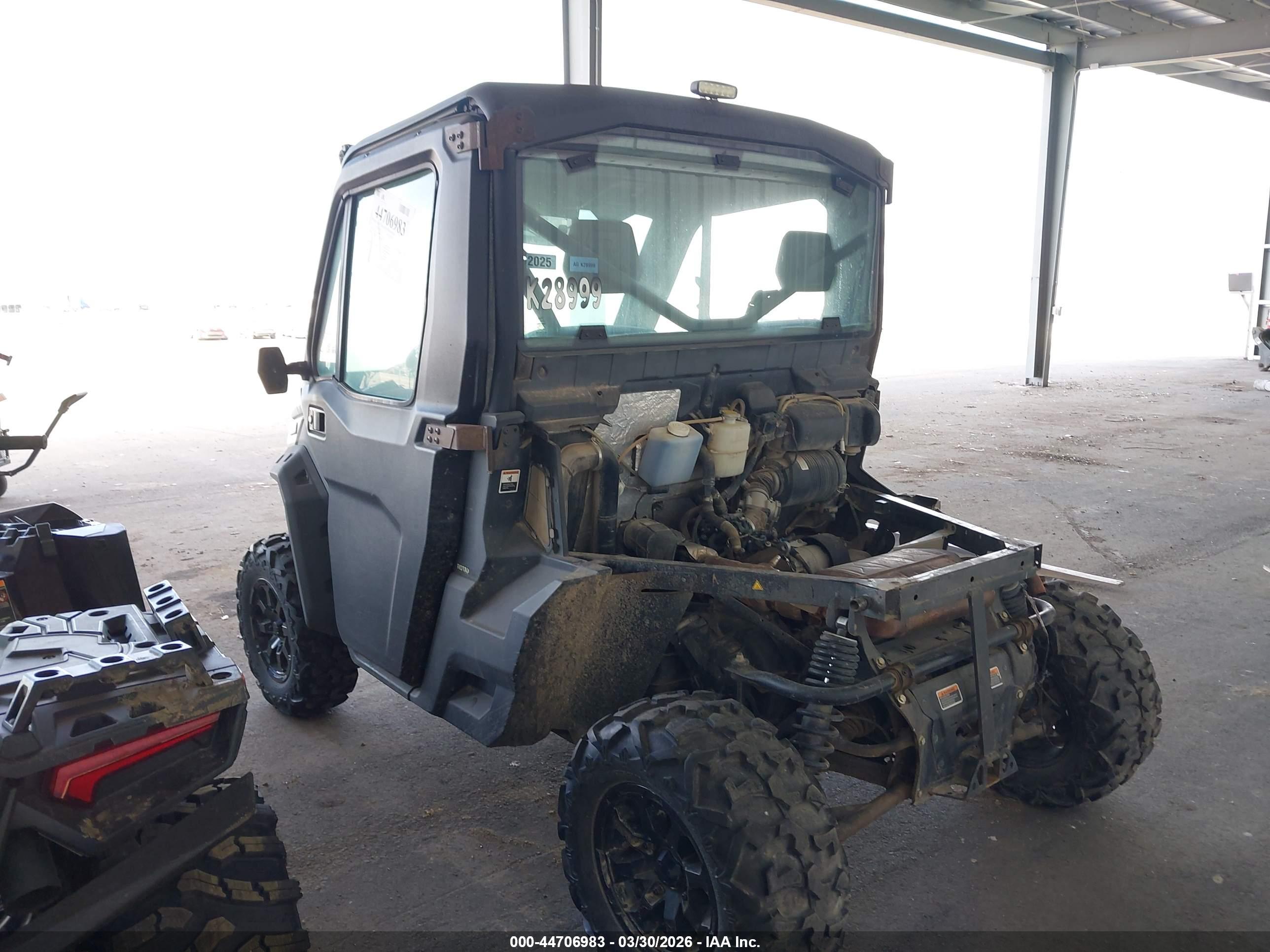 CAN-AM DEFENDER image 3