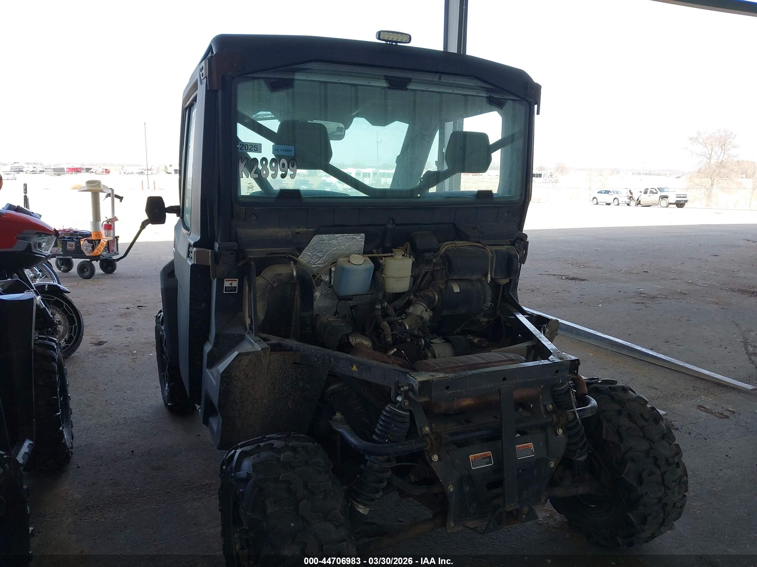 CAN-AM DEFENDER image 6