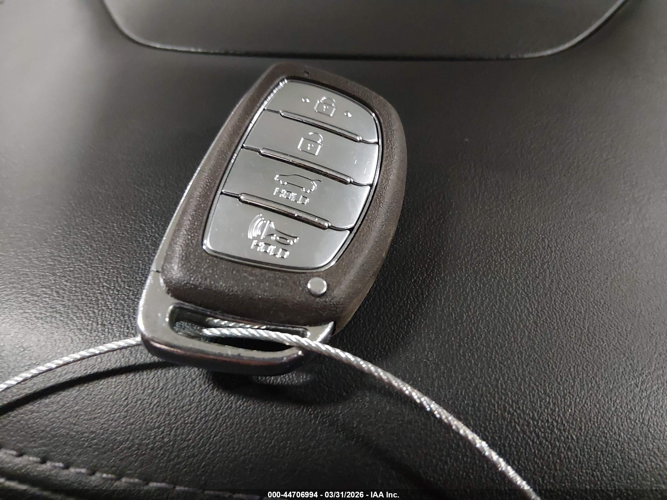 HYUNDAI TUCSON image 11