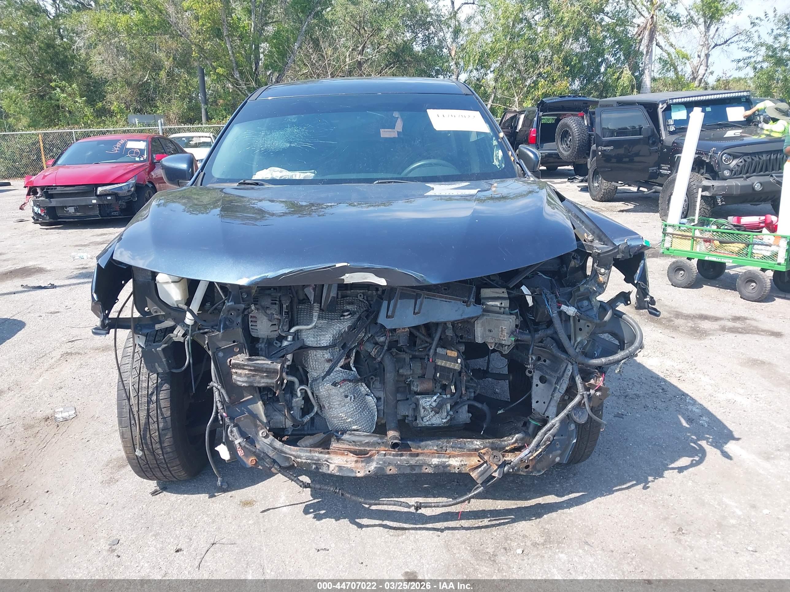 NISSAN ROGUE image 6