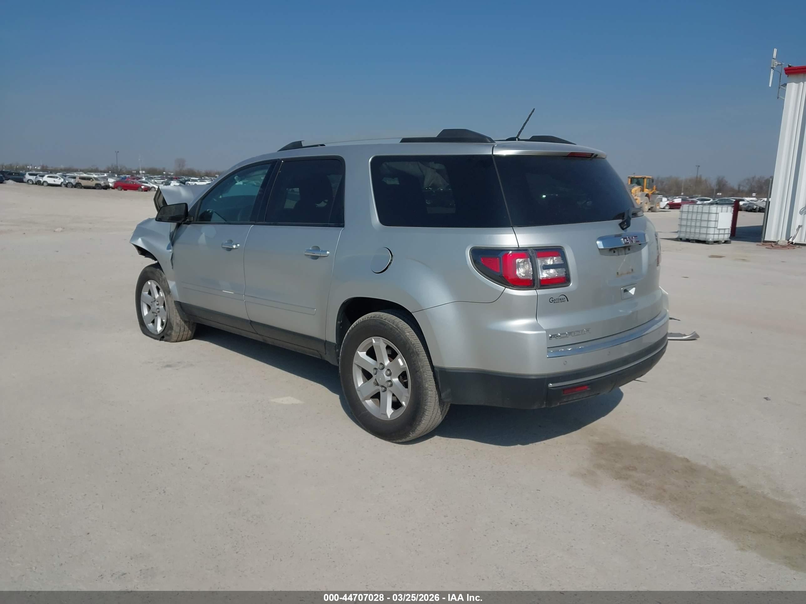 GMC ACADIA image 3