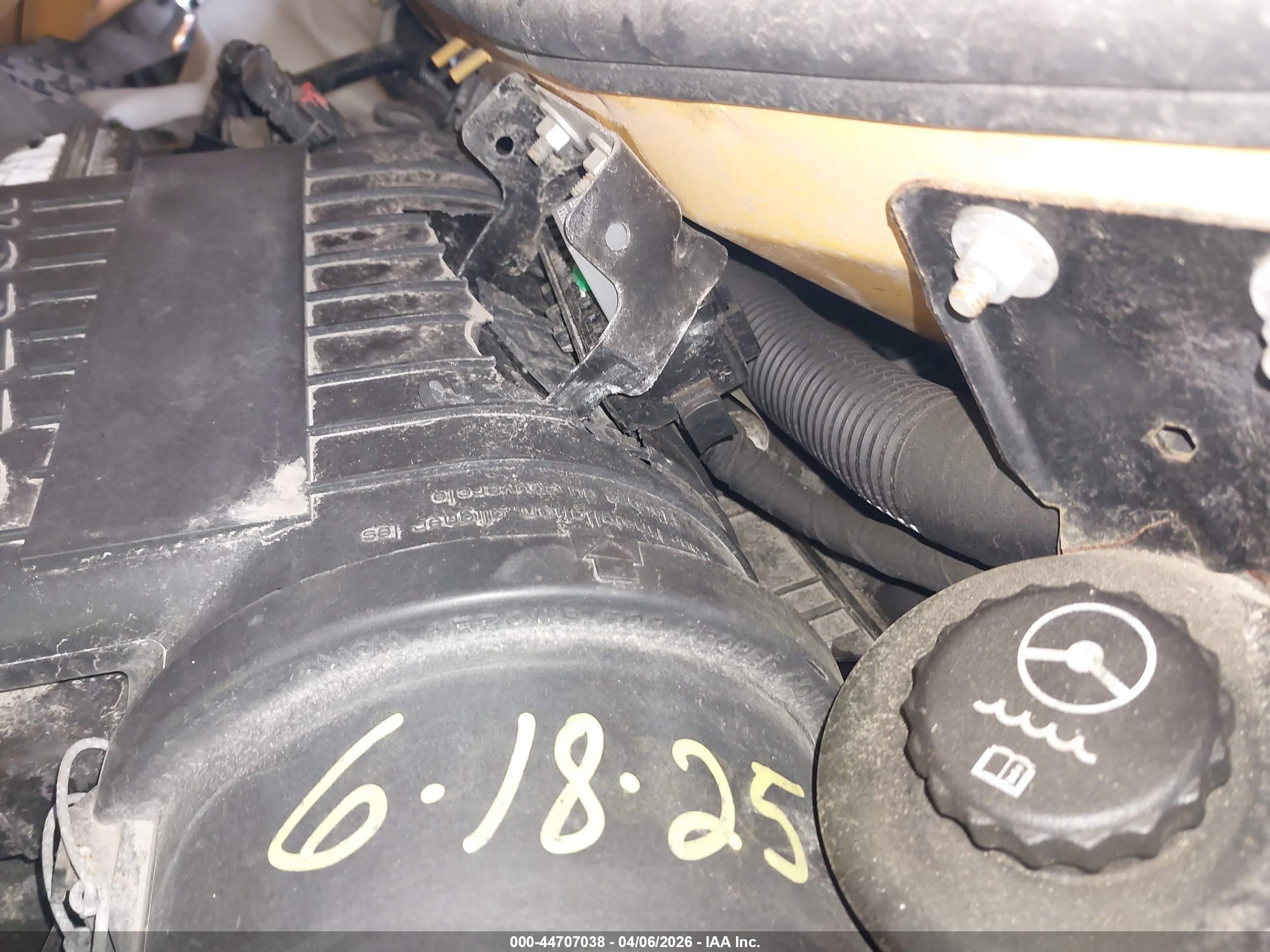 CHEVROLET EXPRESS image 10