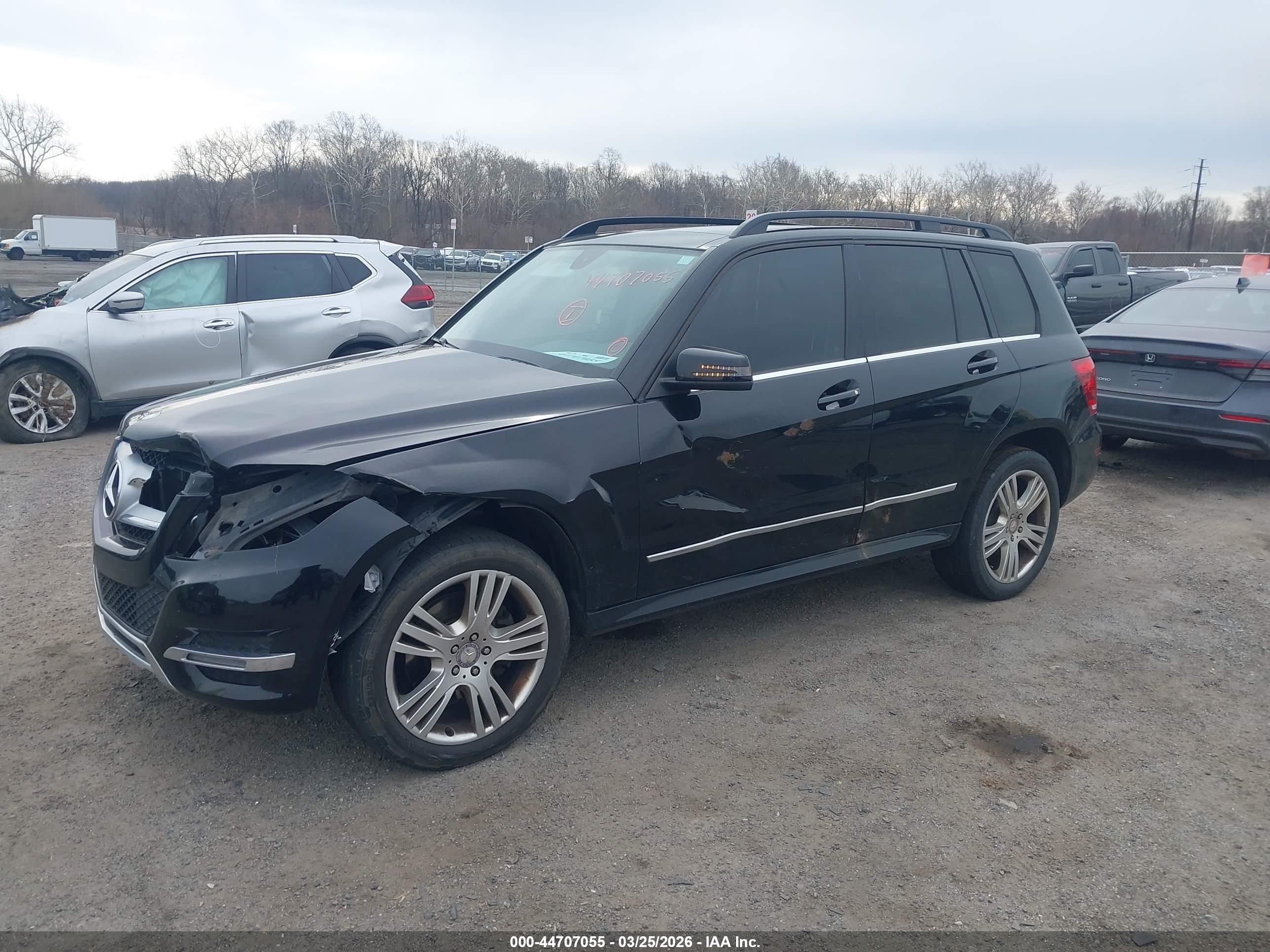 MERCEDES-BENZ GLK image 2