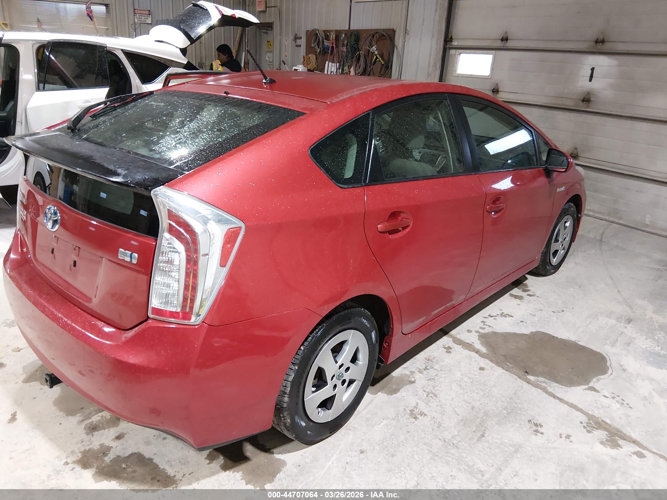 TOYOTA PRIUS image 4