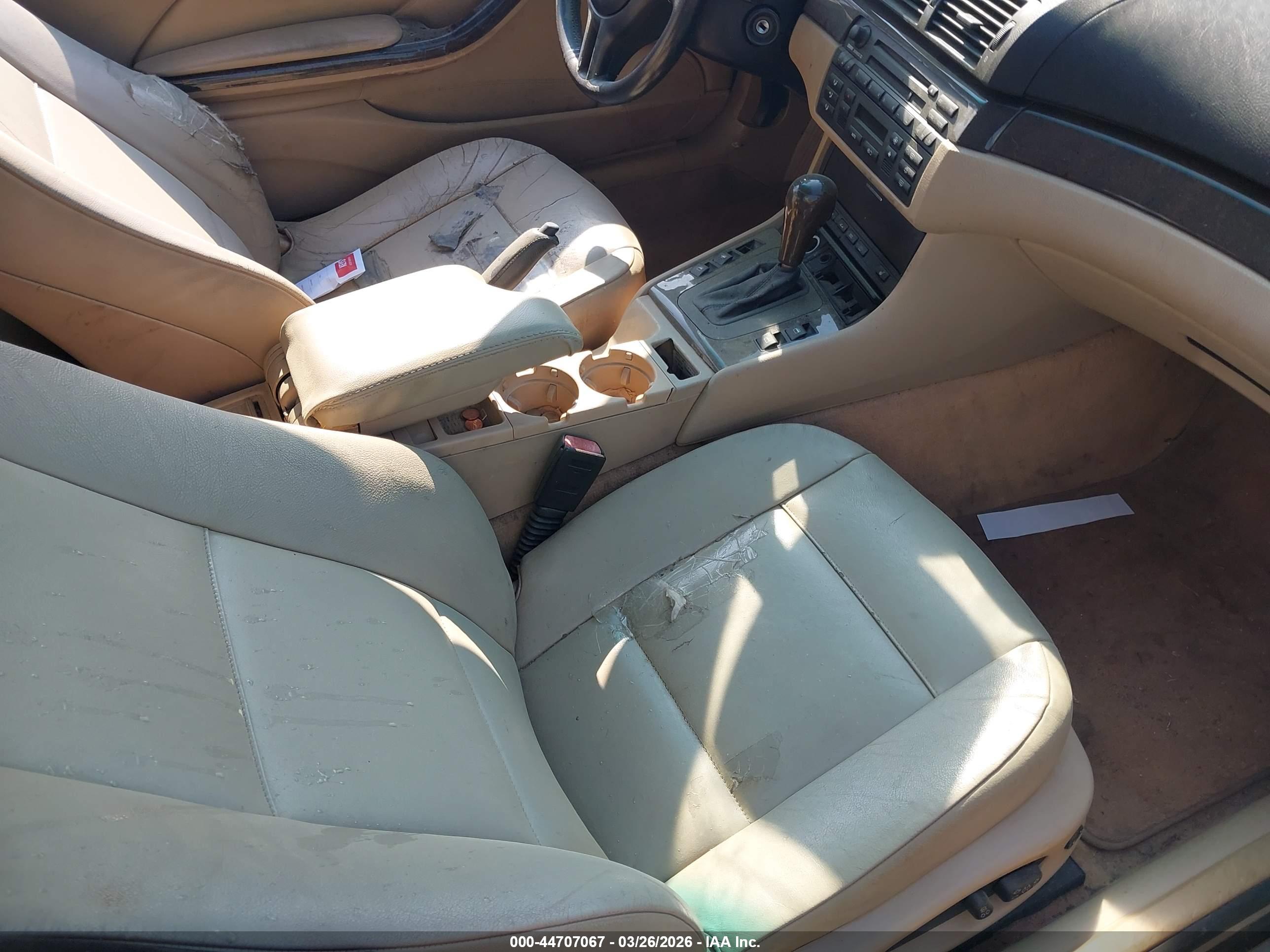 BMW 325CI image 5