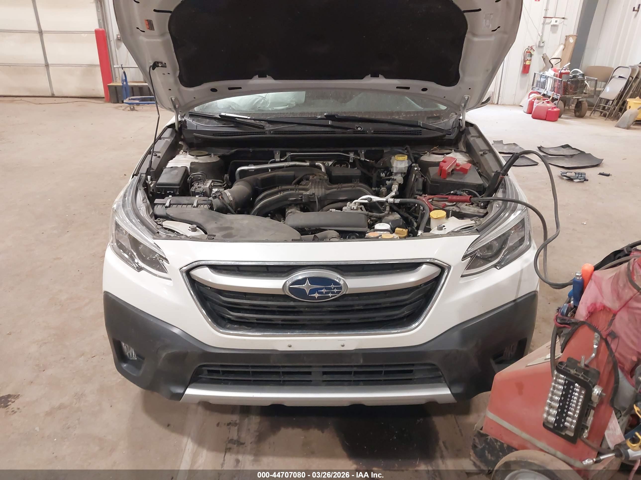 SUBARU OUTBACK image 10