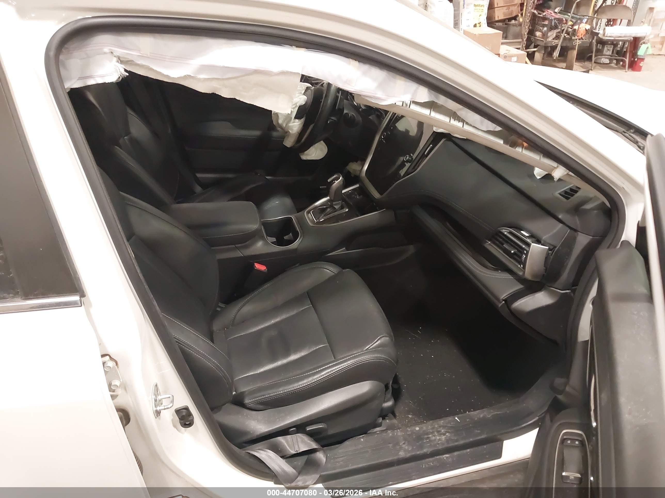 SUBARU OUTBACK image 5