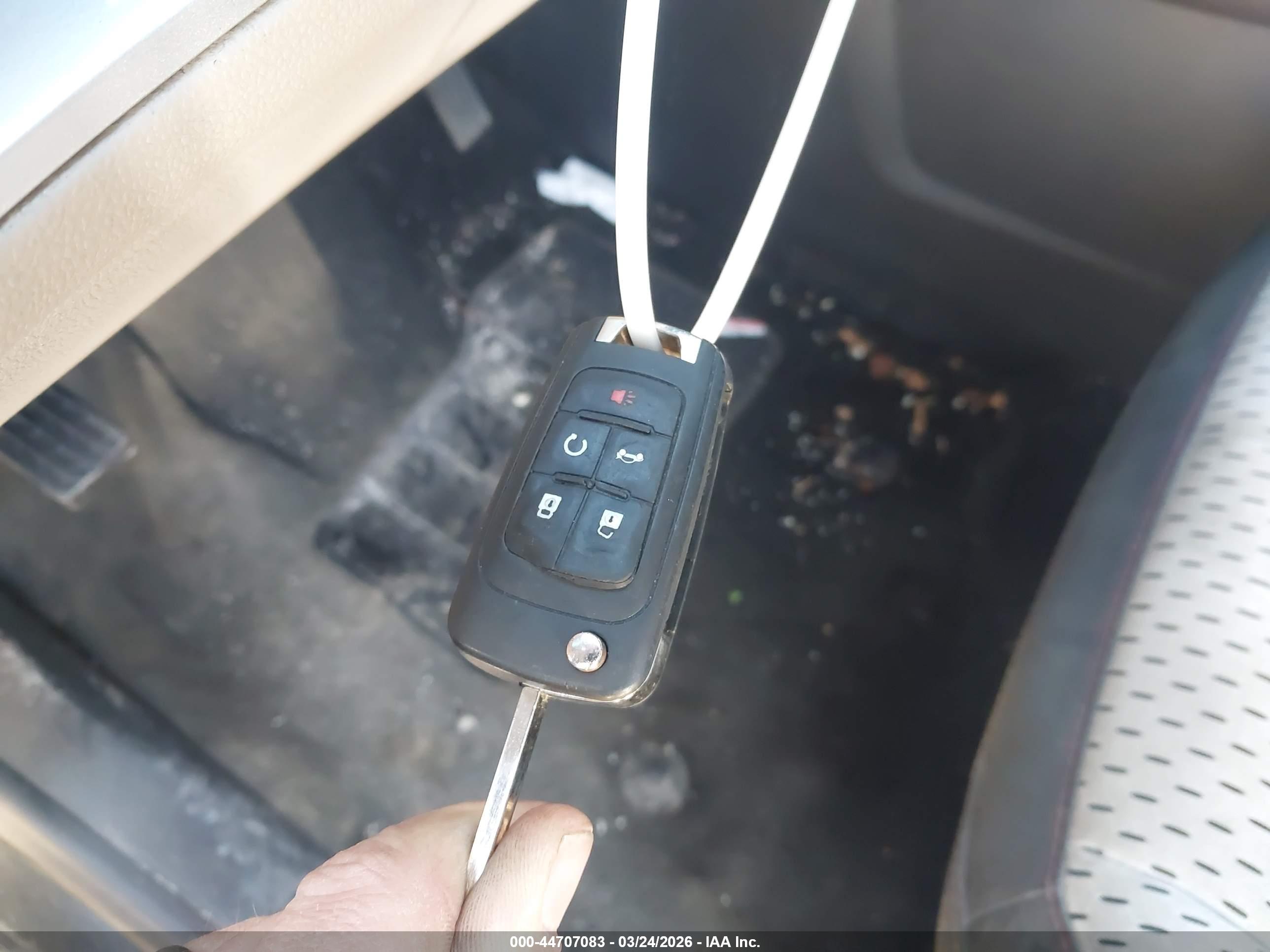CHEVROLET EQUINOX image 11