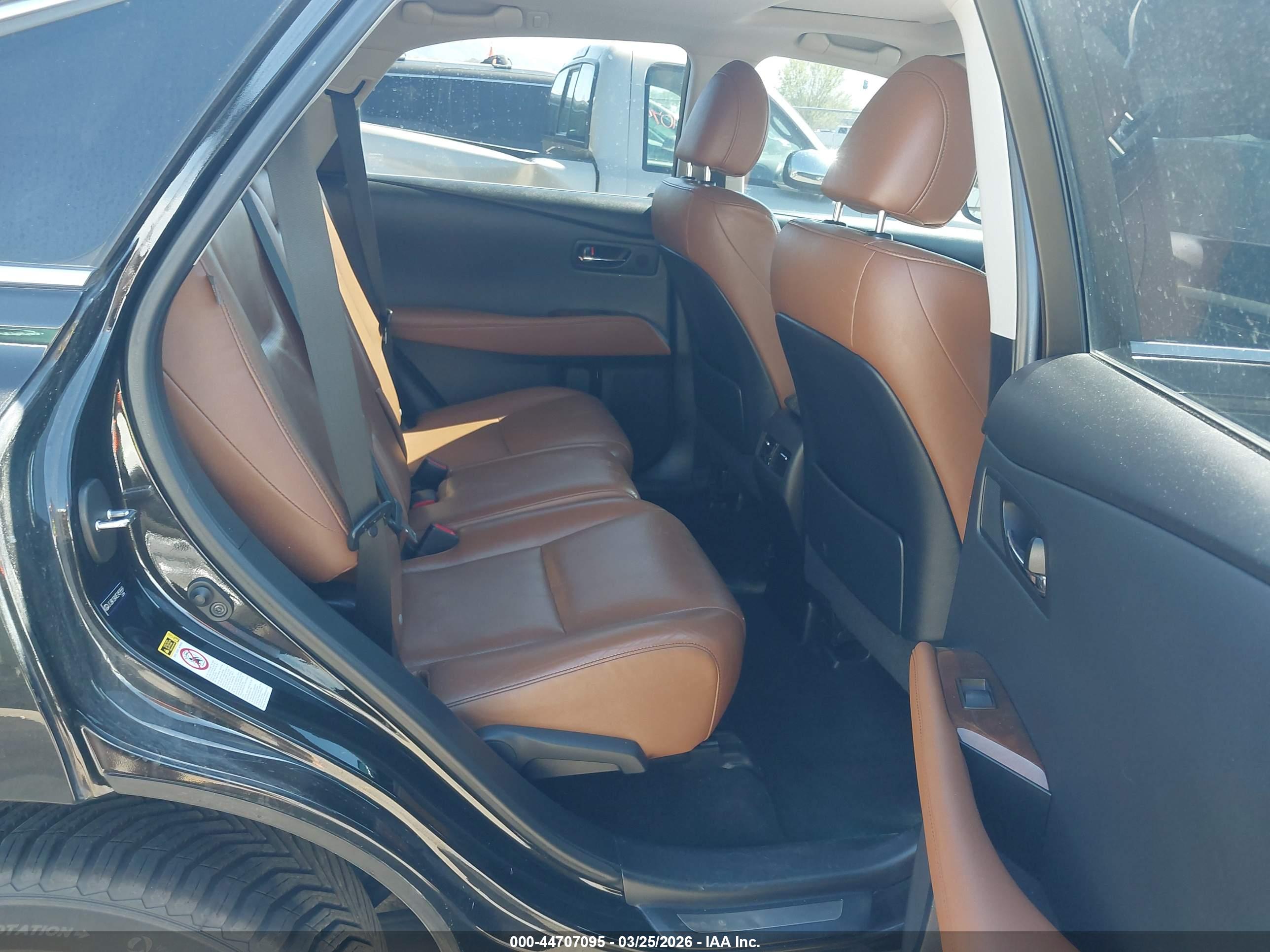 LEXUS RX image 8
