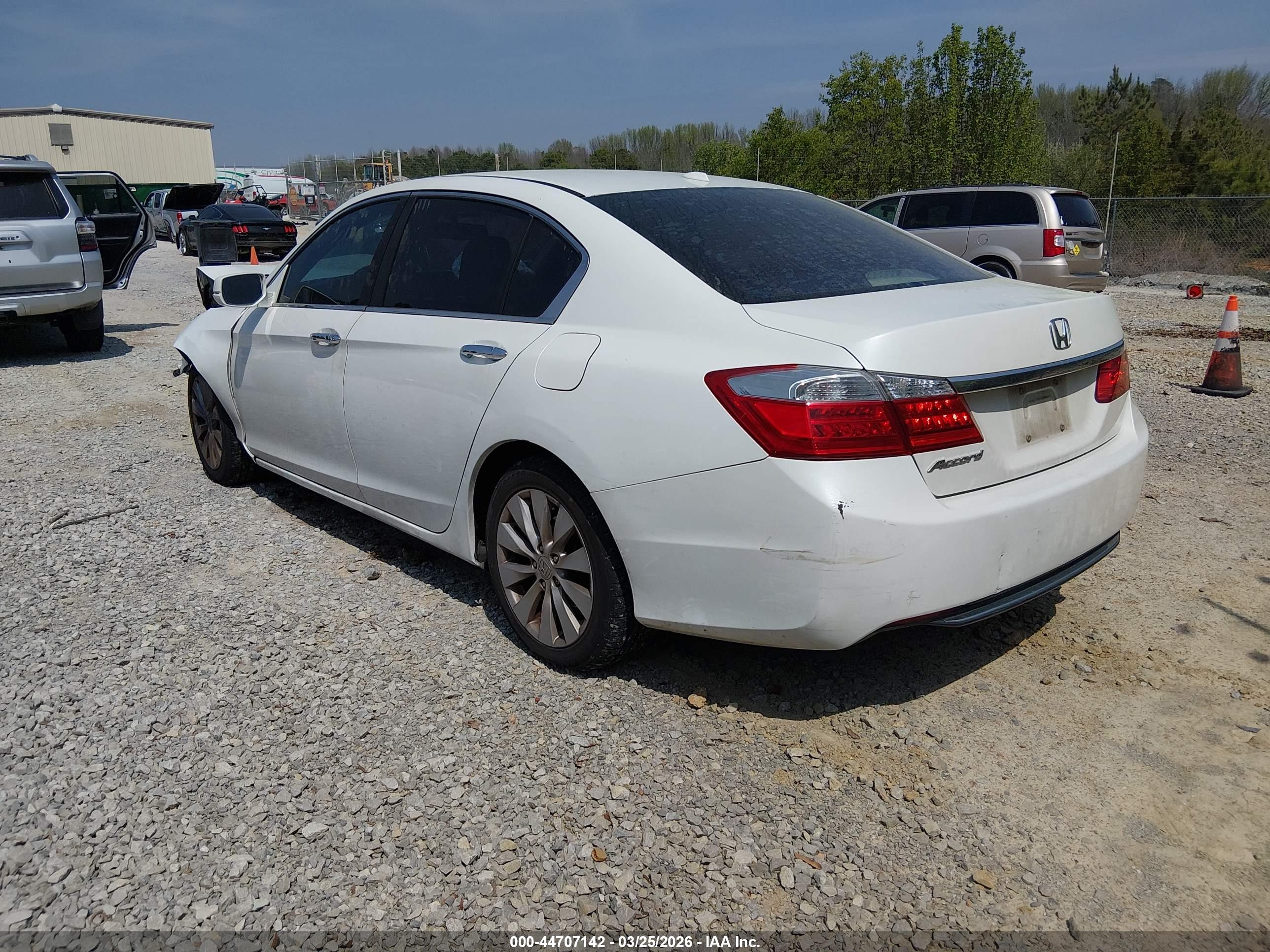 HONDA ACCORD image 3