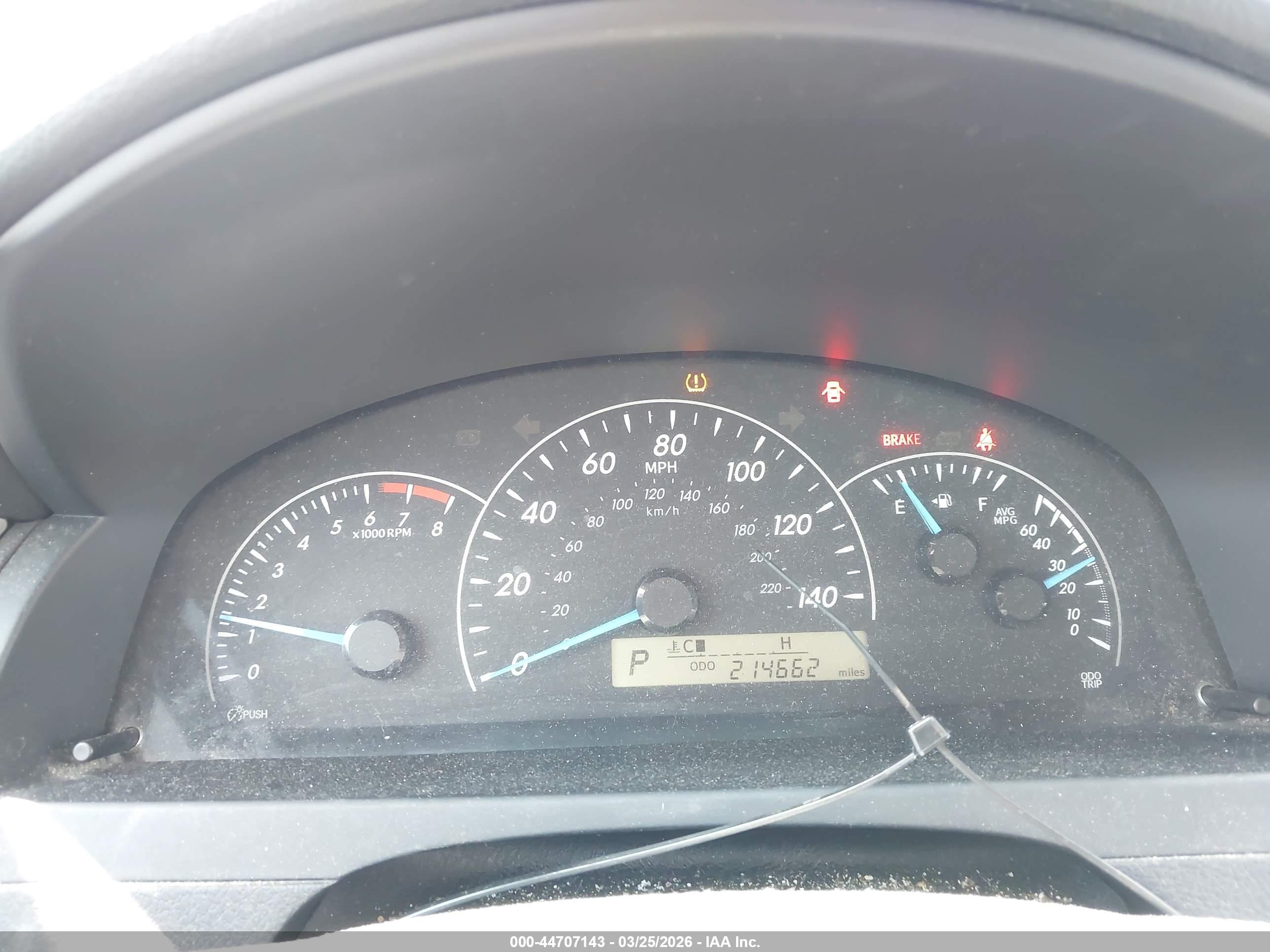 TOYOTA CAMRY image 7