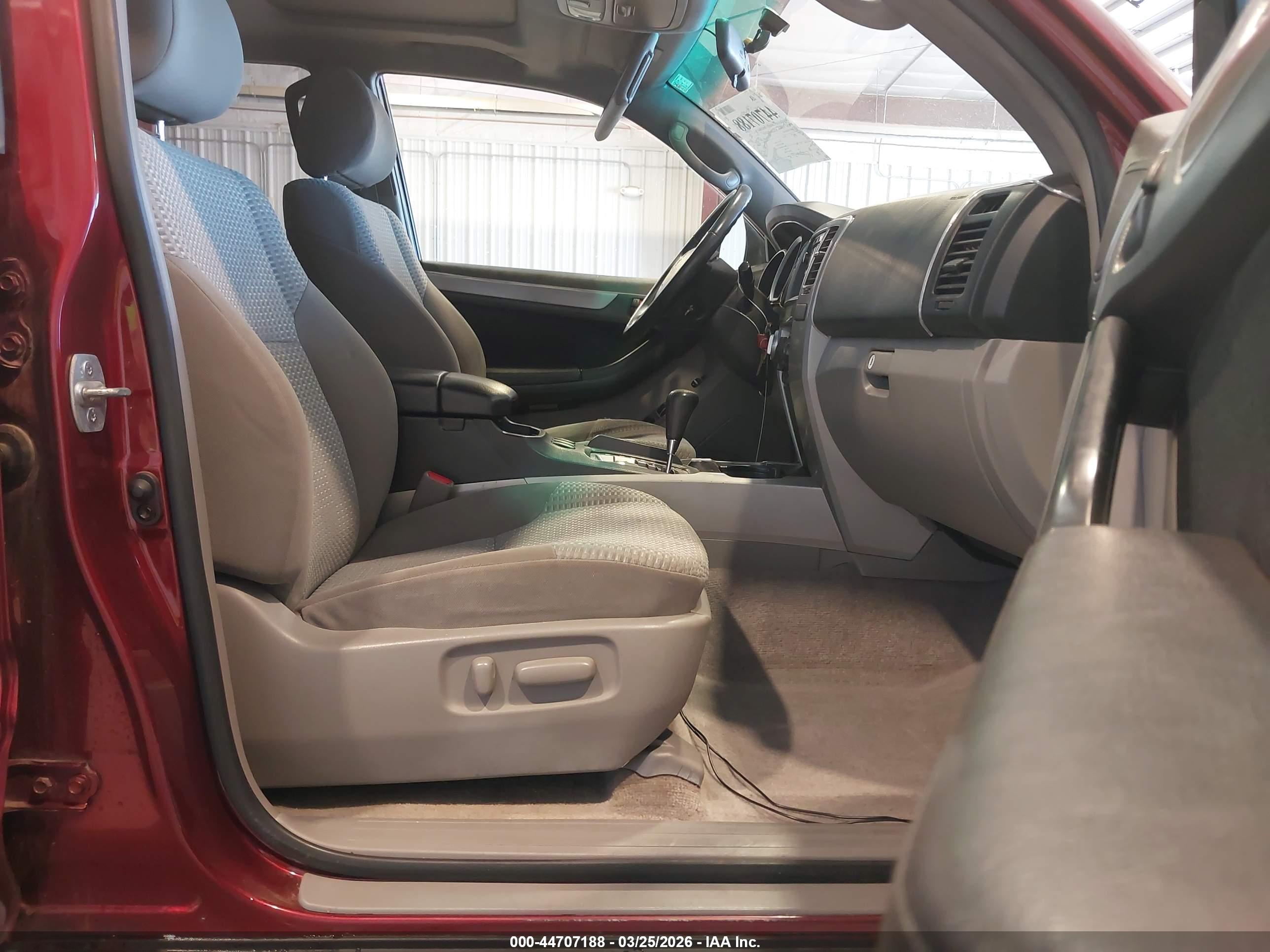 TOYOTA 4RUNNER image 5