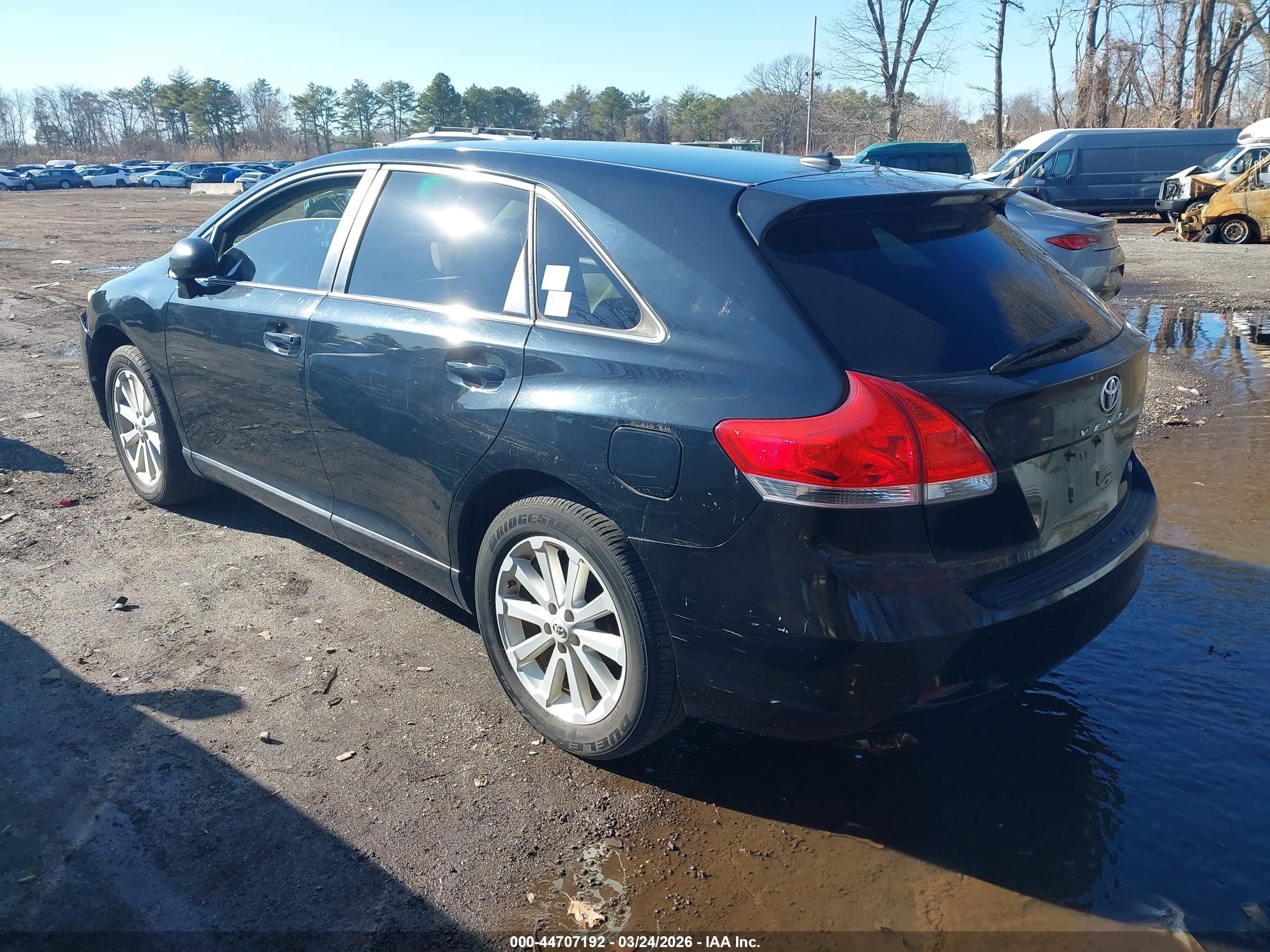 TOYOTA VENZA image 3