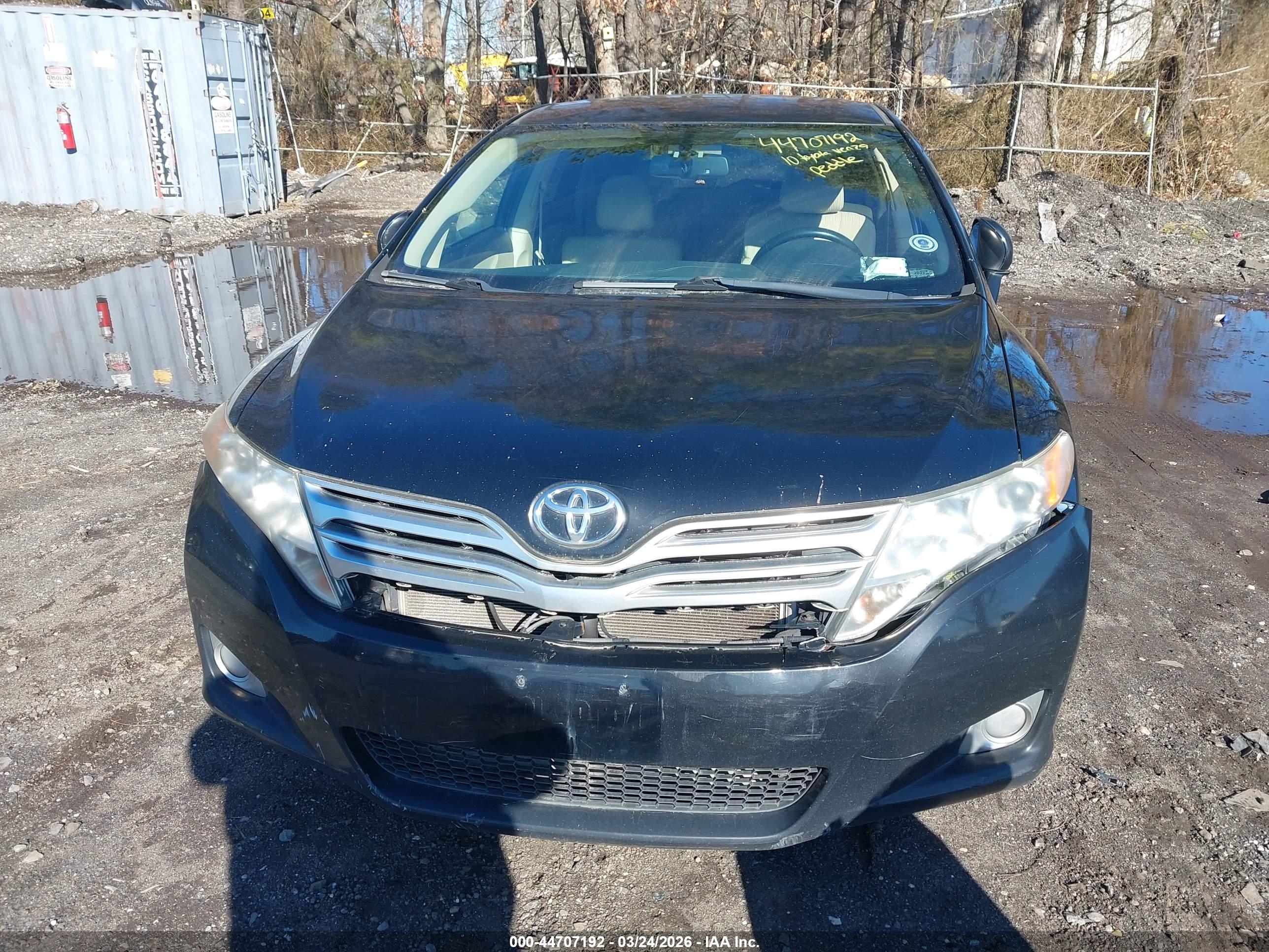 TOYOTA VENZA image 6
