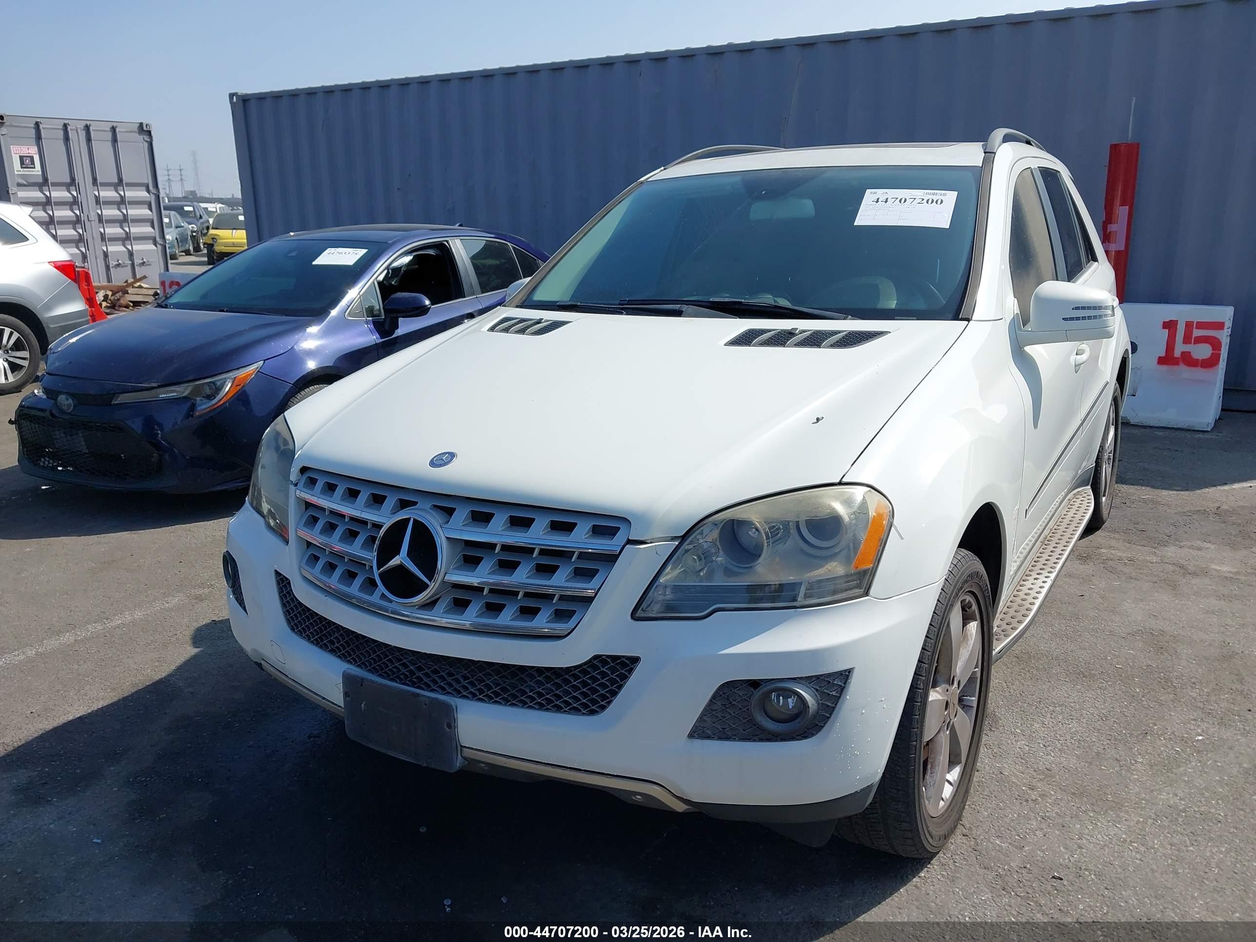 MERCEDES-BENZ ML image 2