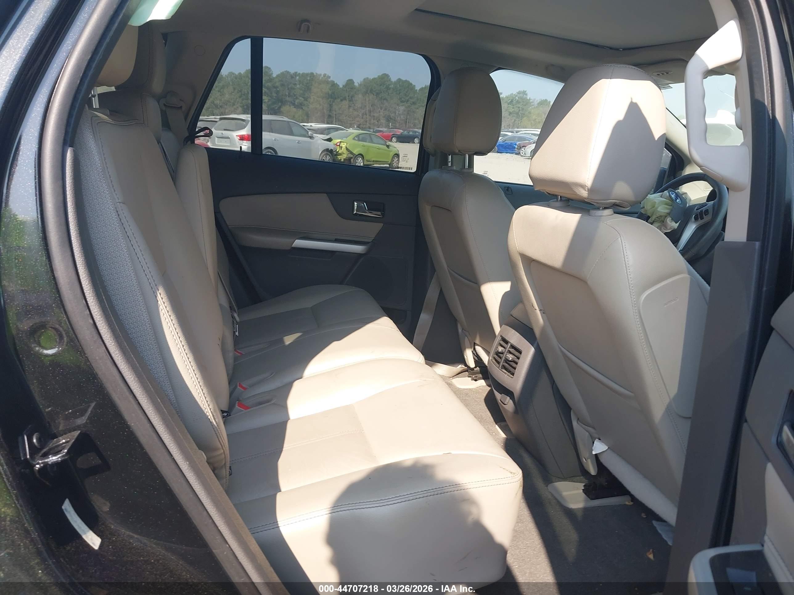 FORD EDGE image 8