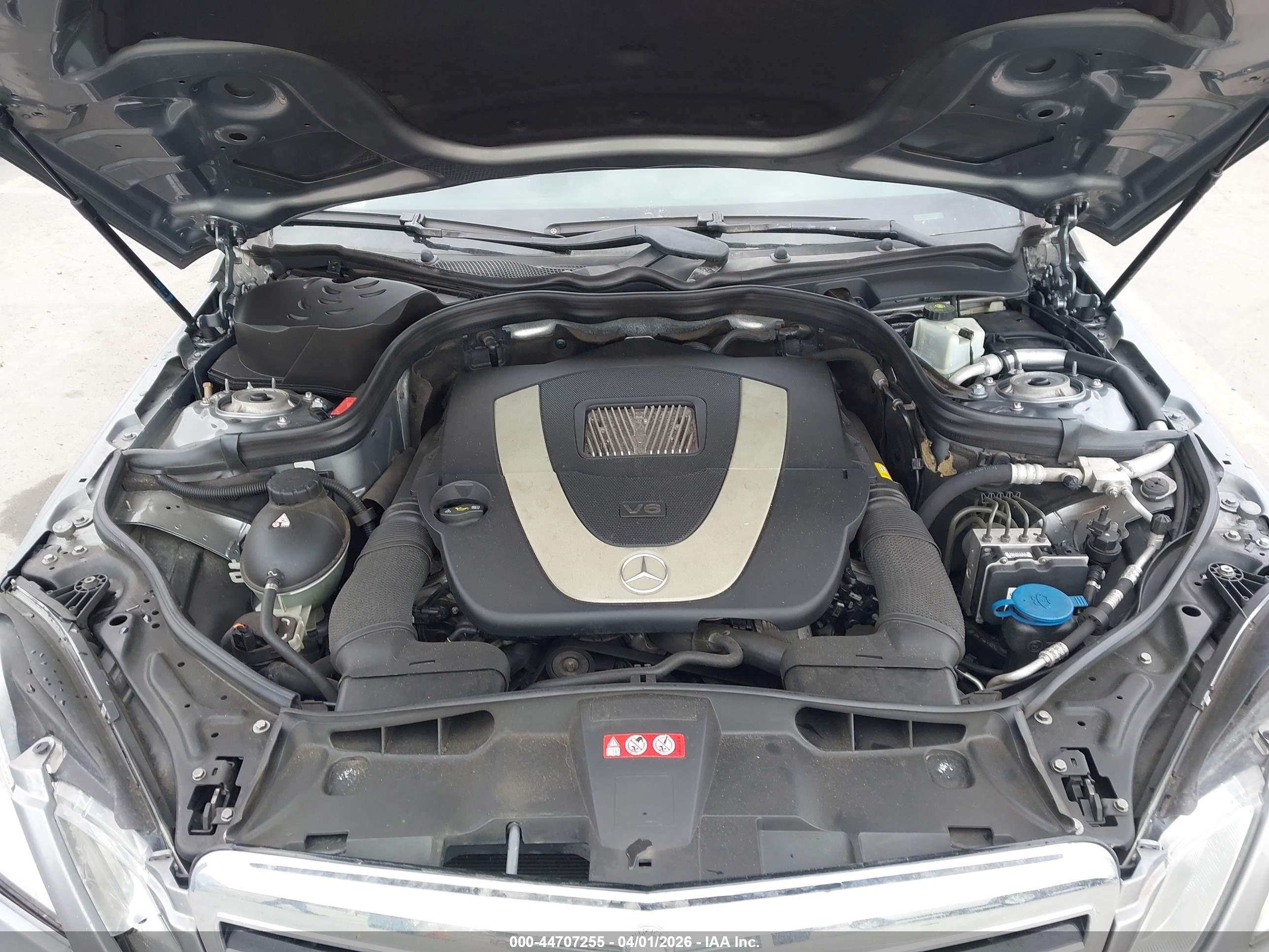 MERCEDES-BENZ E image 10