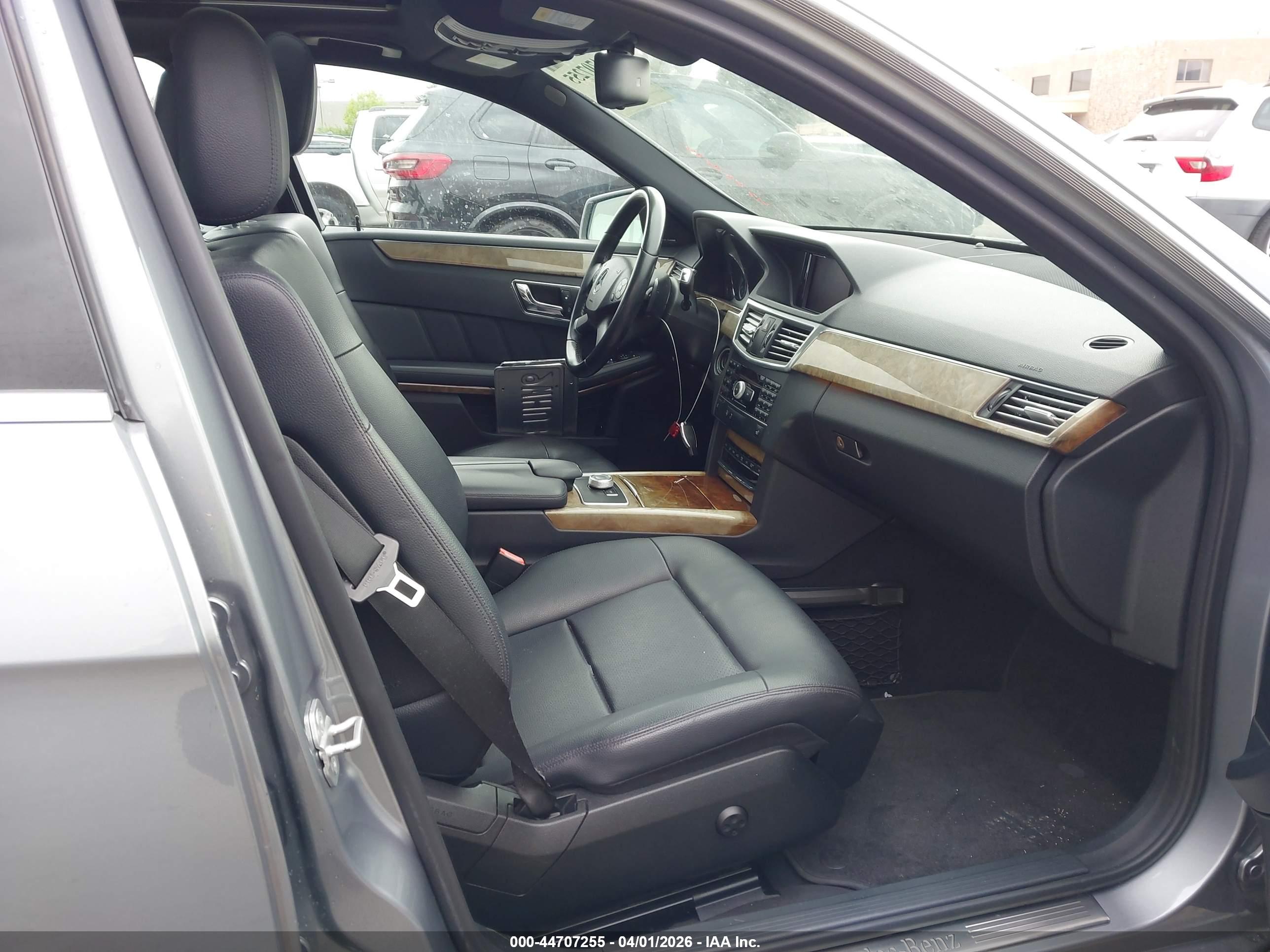 MERCEDES-BENZ E image 5