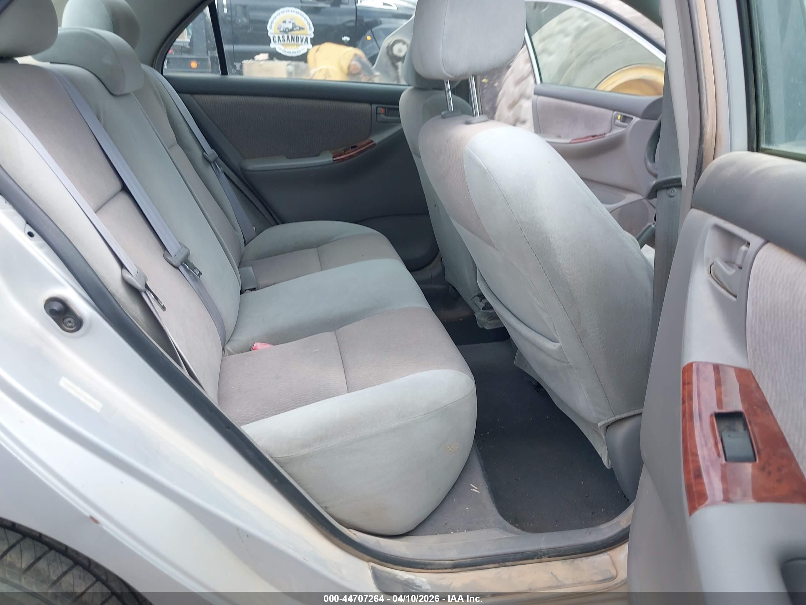 TOYOTA COROLLA image 8