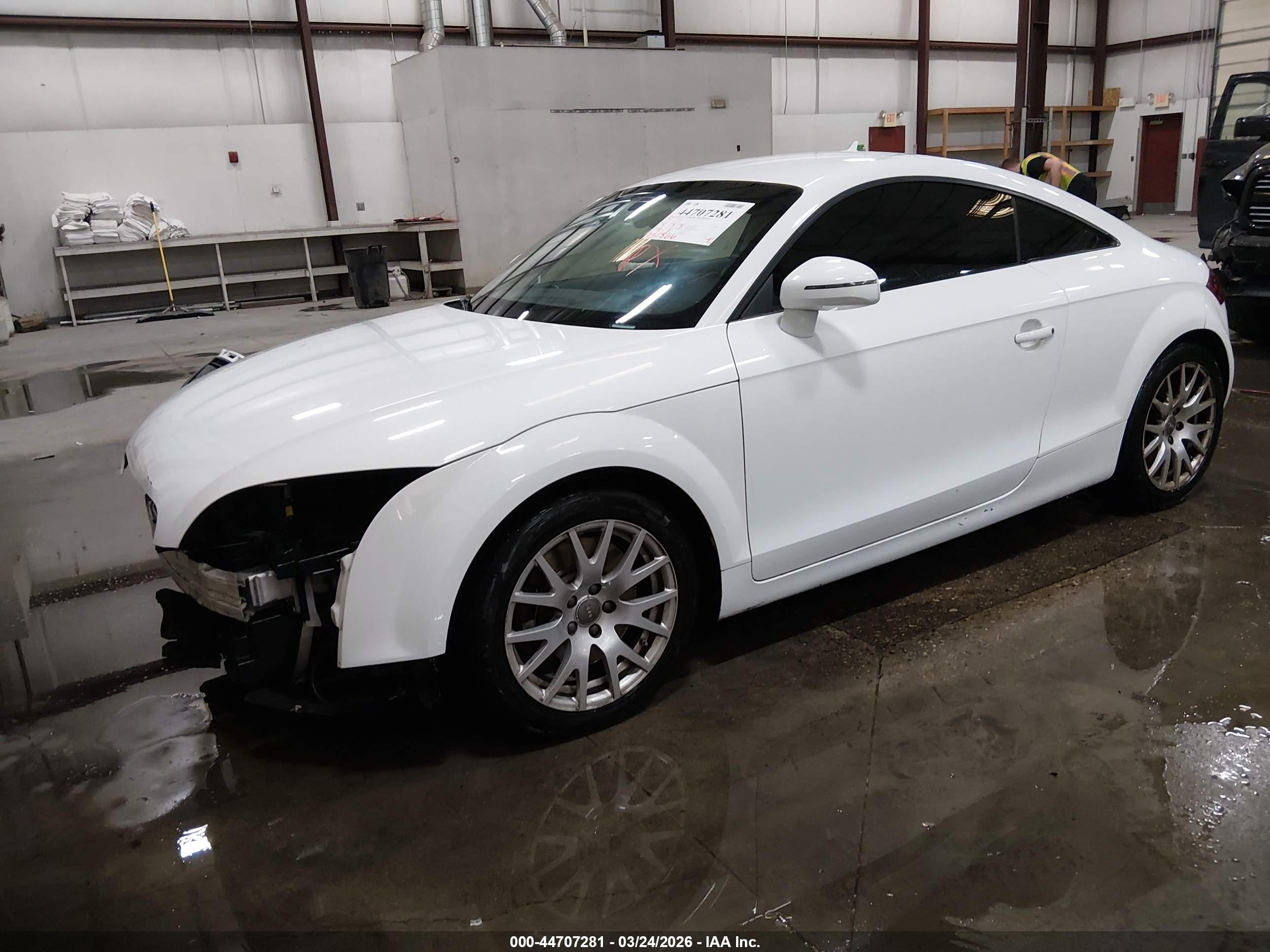 AUDI TT image 2