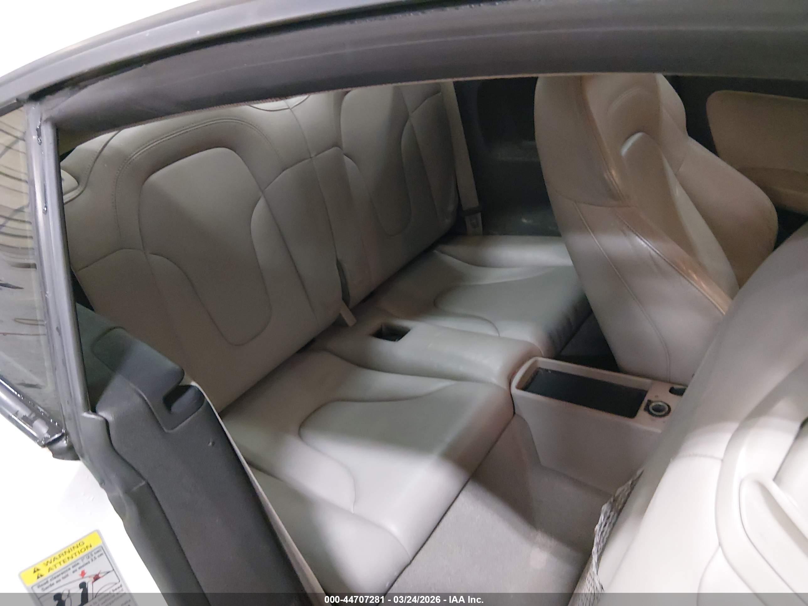 AUDI TT image 8