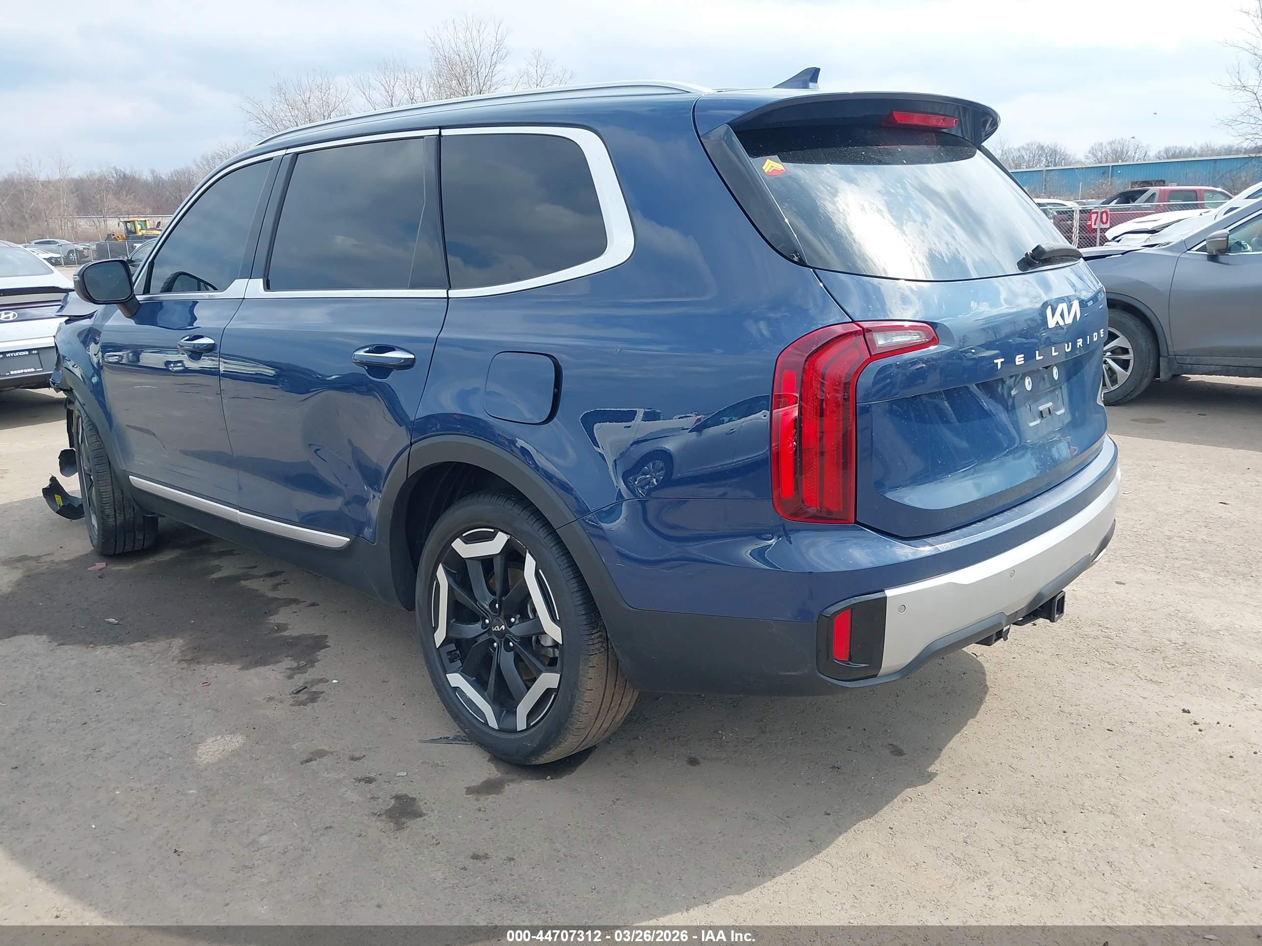 KIA TELLURIDE image 3
