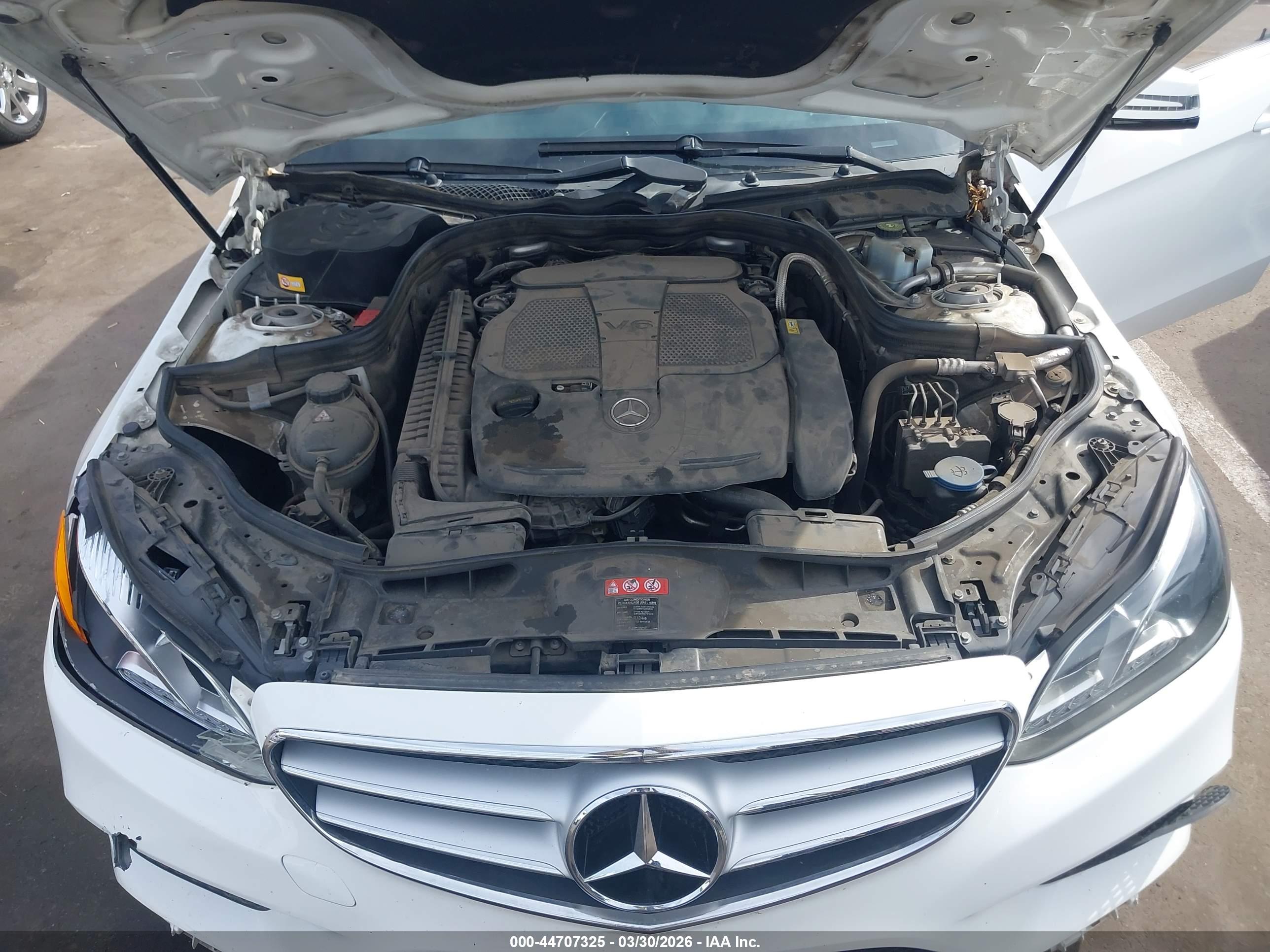 MERCEDES-BENZ E image 10