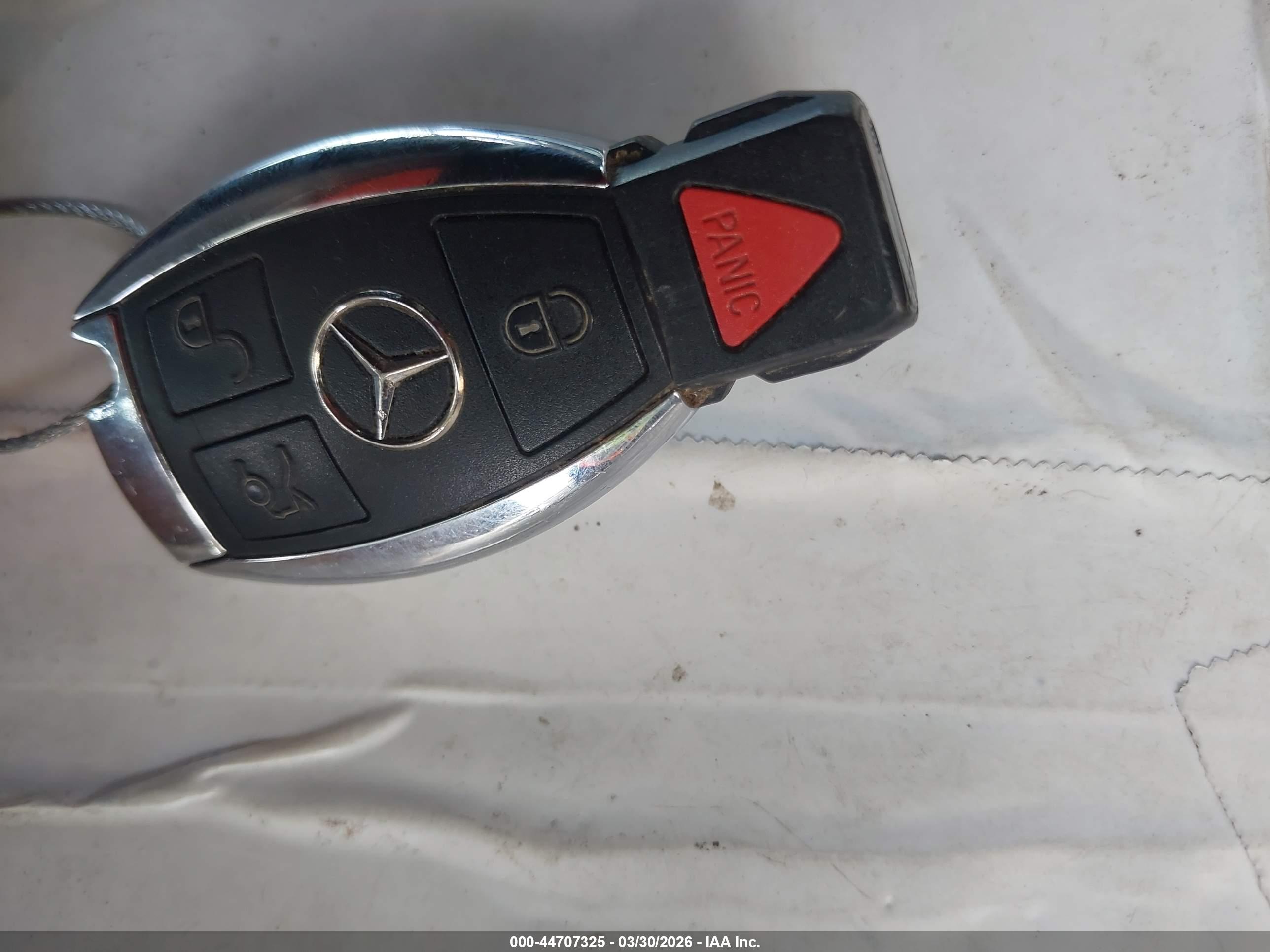 MERCEDES-BENZ E image 11