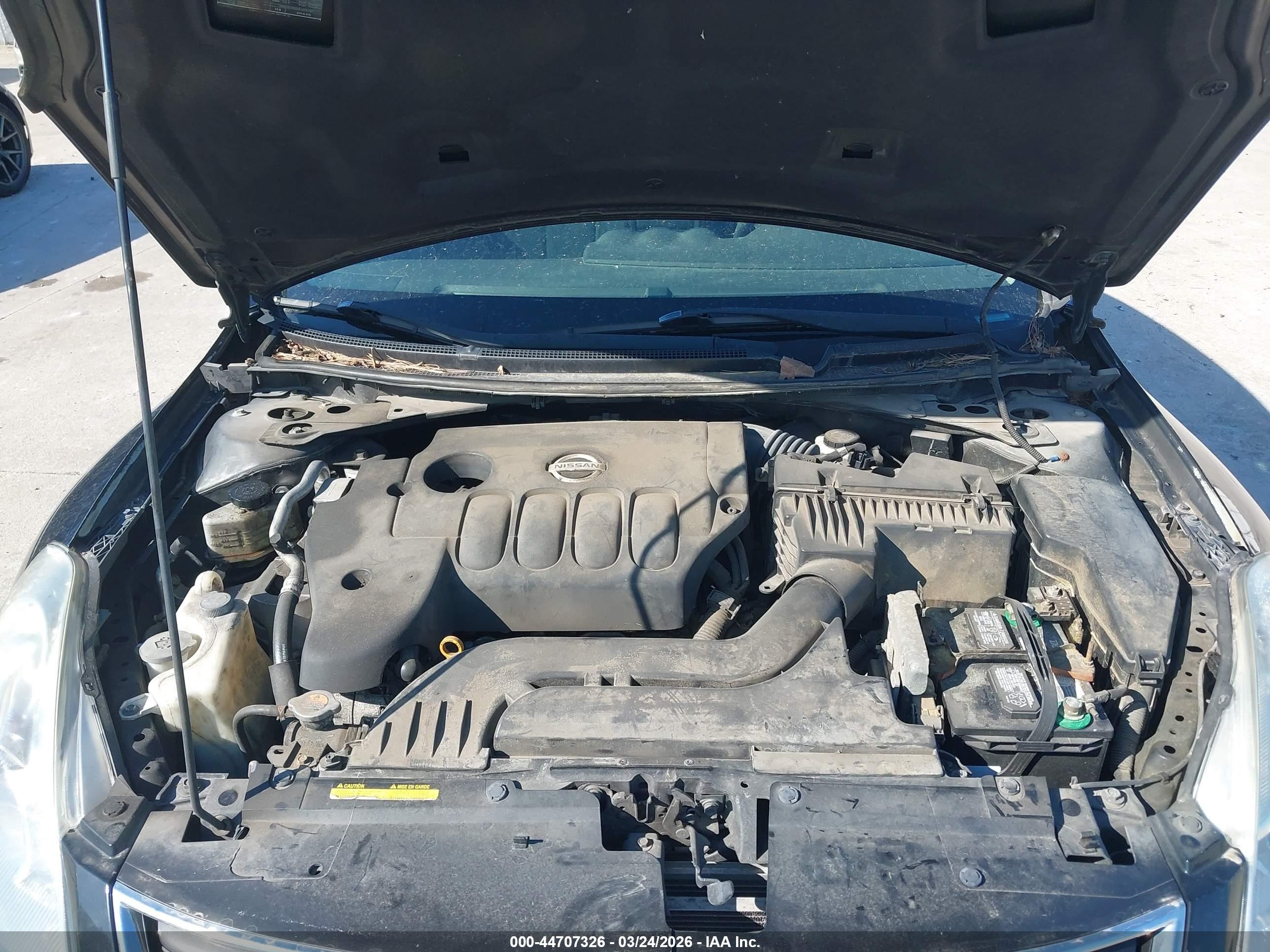 NISSAN ALTIMA image 10