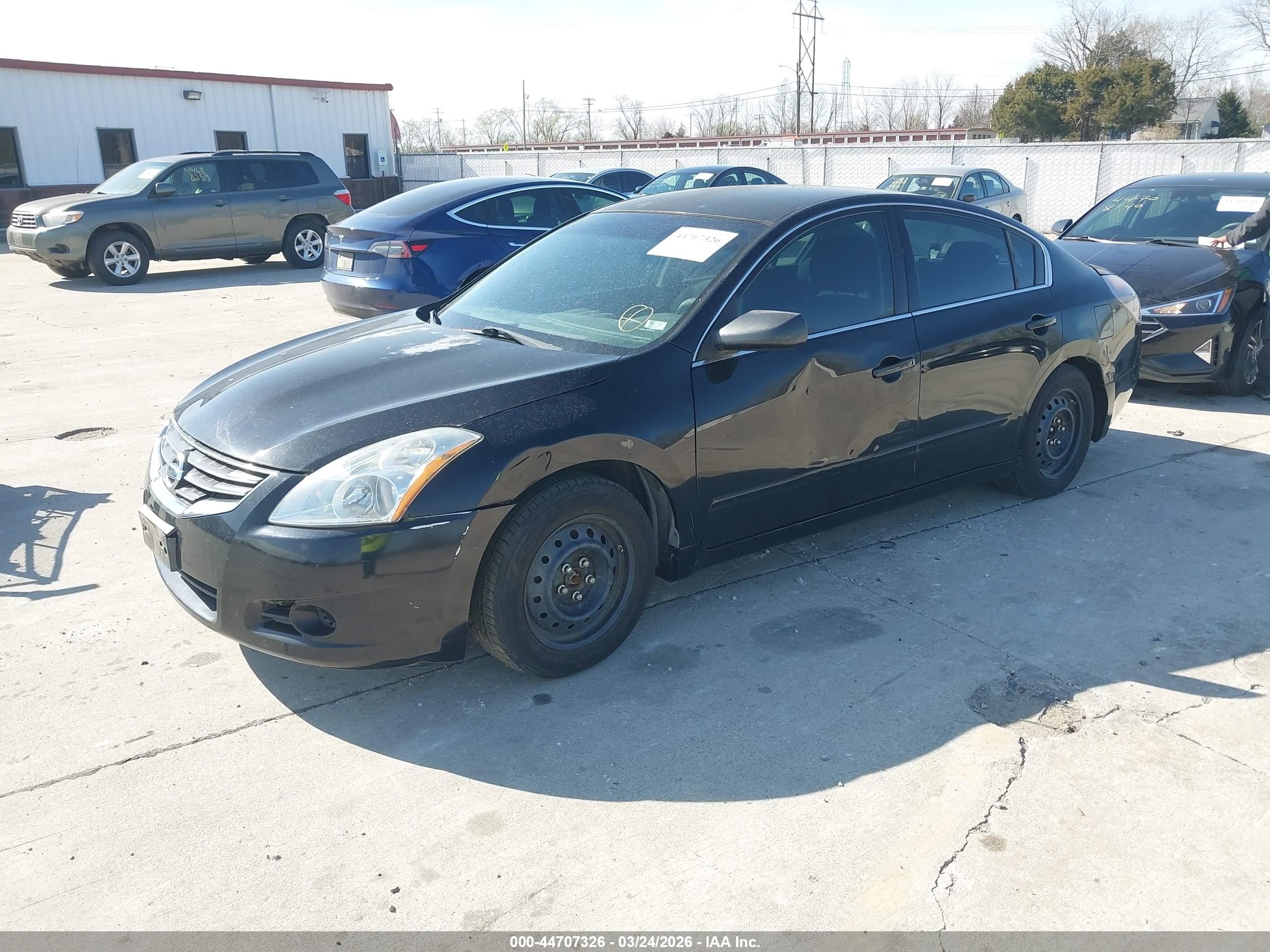 NISSAN ALTIMA image 2