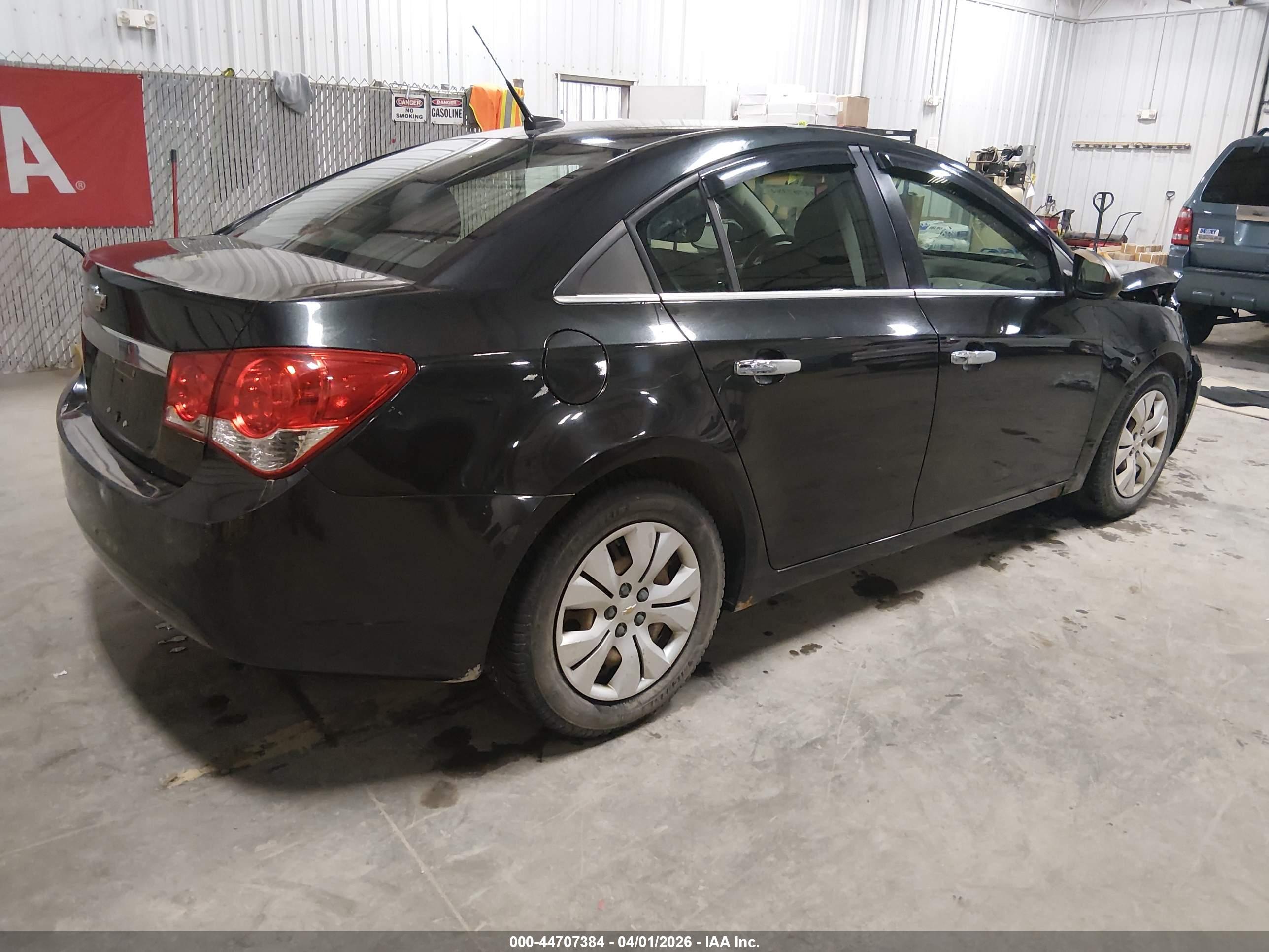 CHEVROLET CRUZE image 4