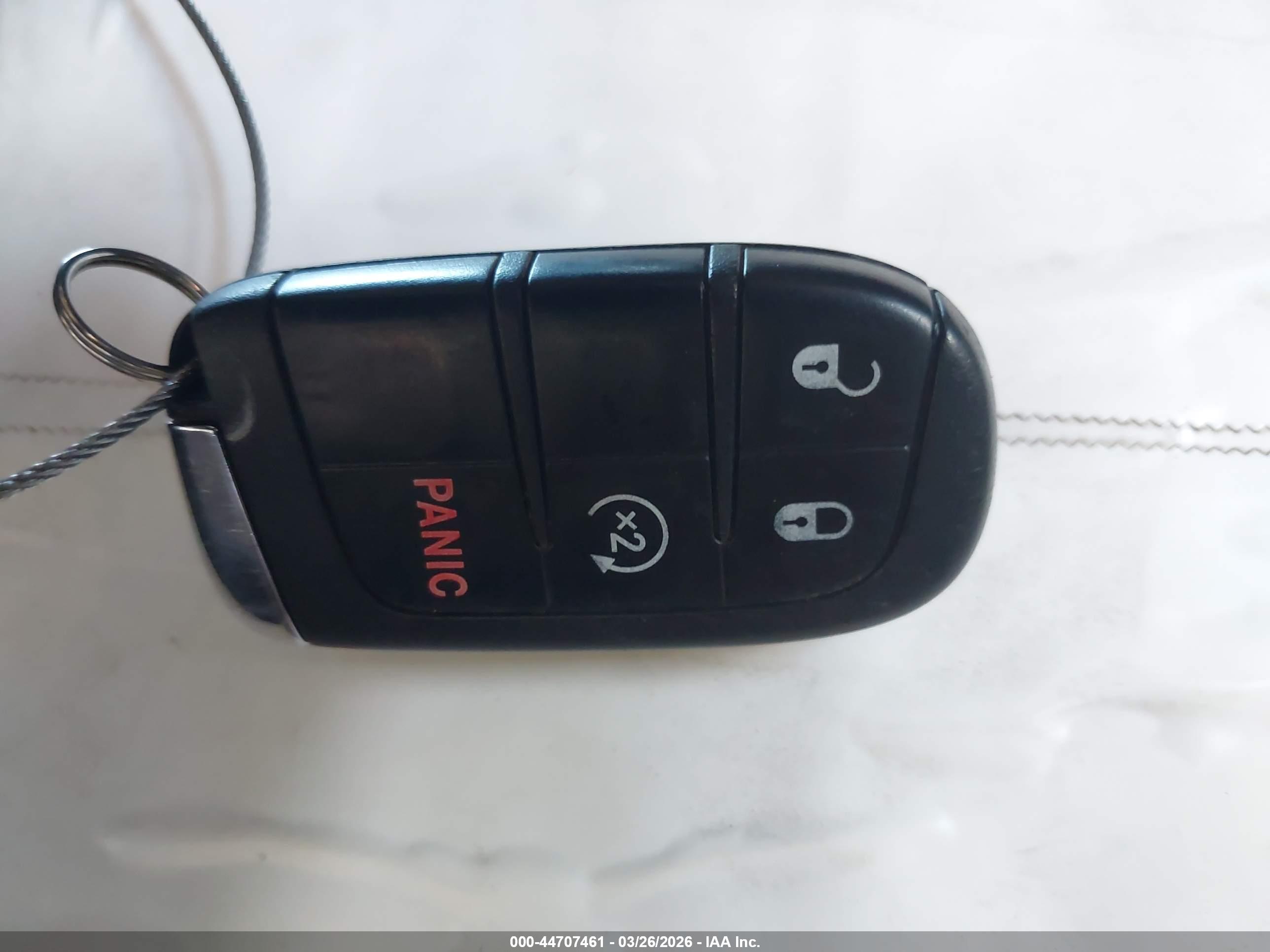 JEEP RENEGADE image 11