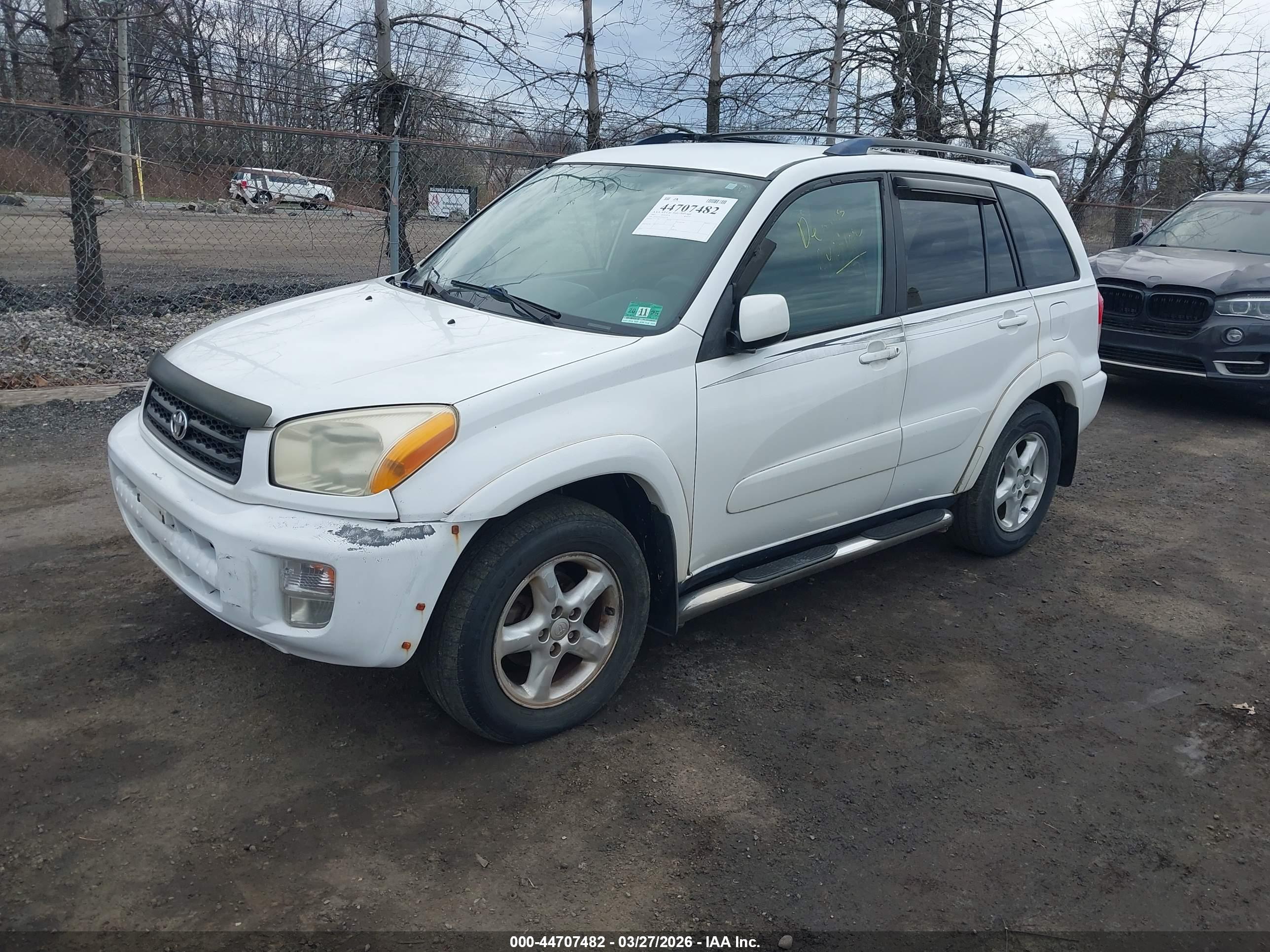 TOYOTA RAV4 image 2
