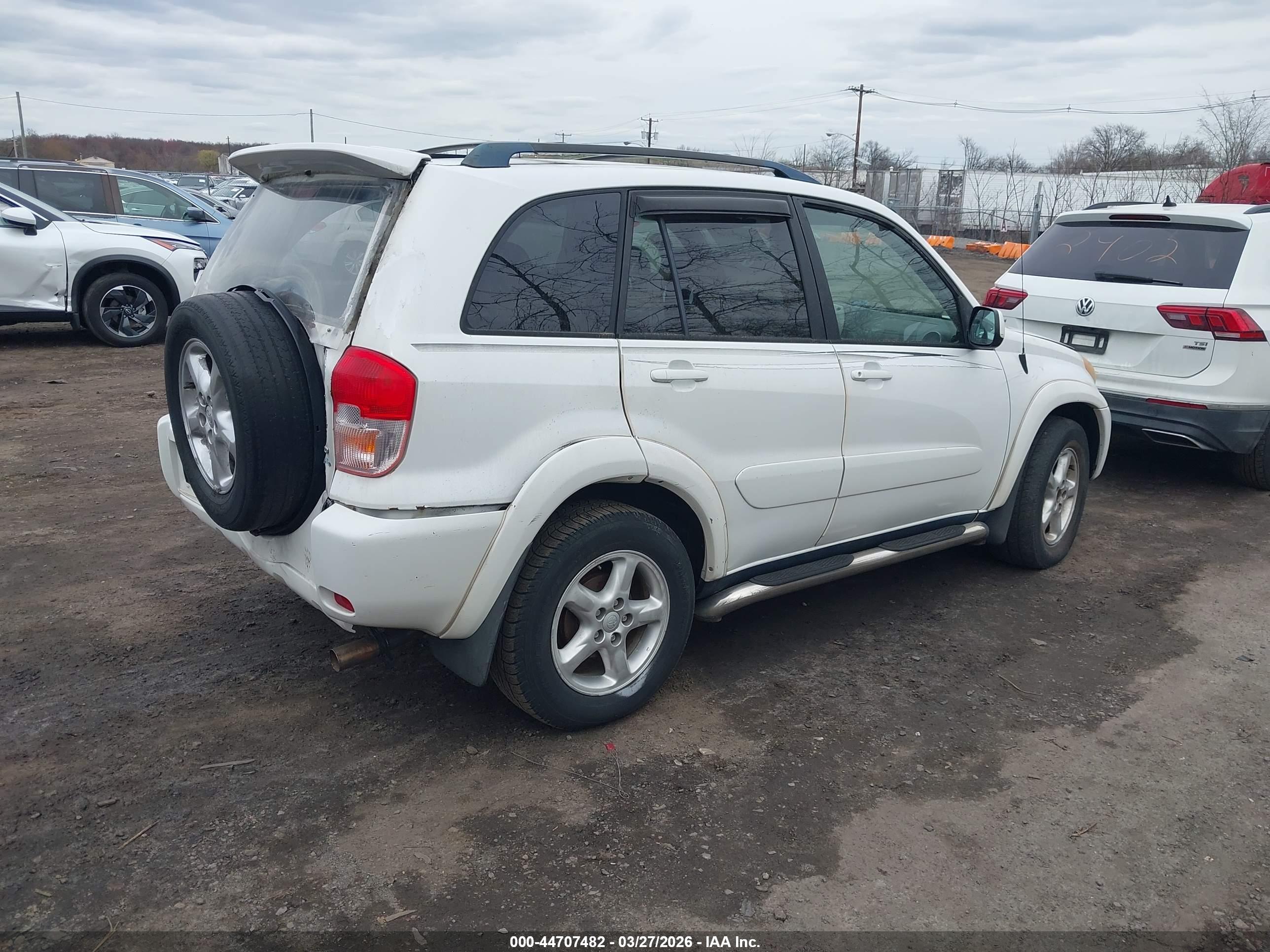 TOYOTA RAV4 image 4