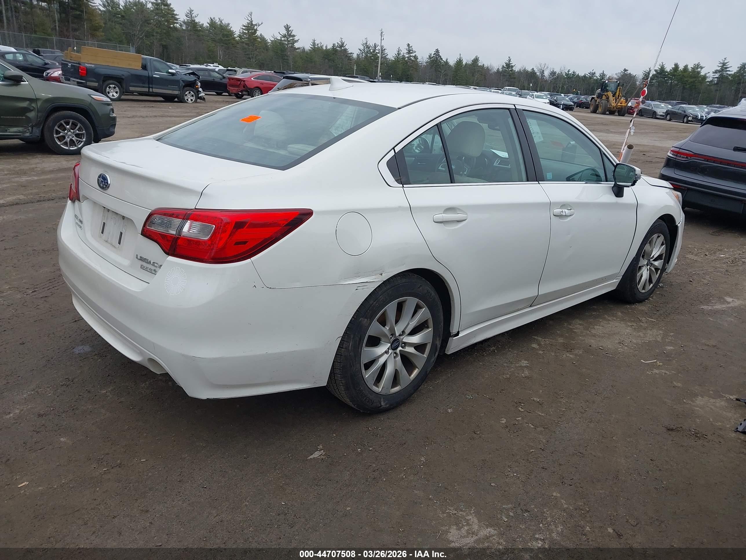 SUBARU LEGACY image 4