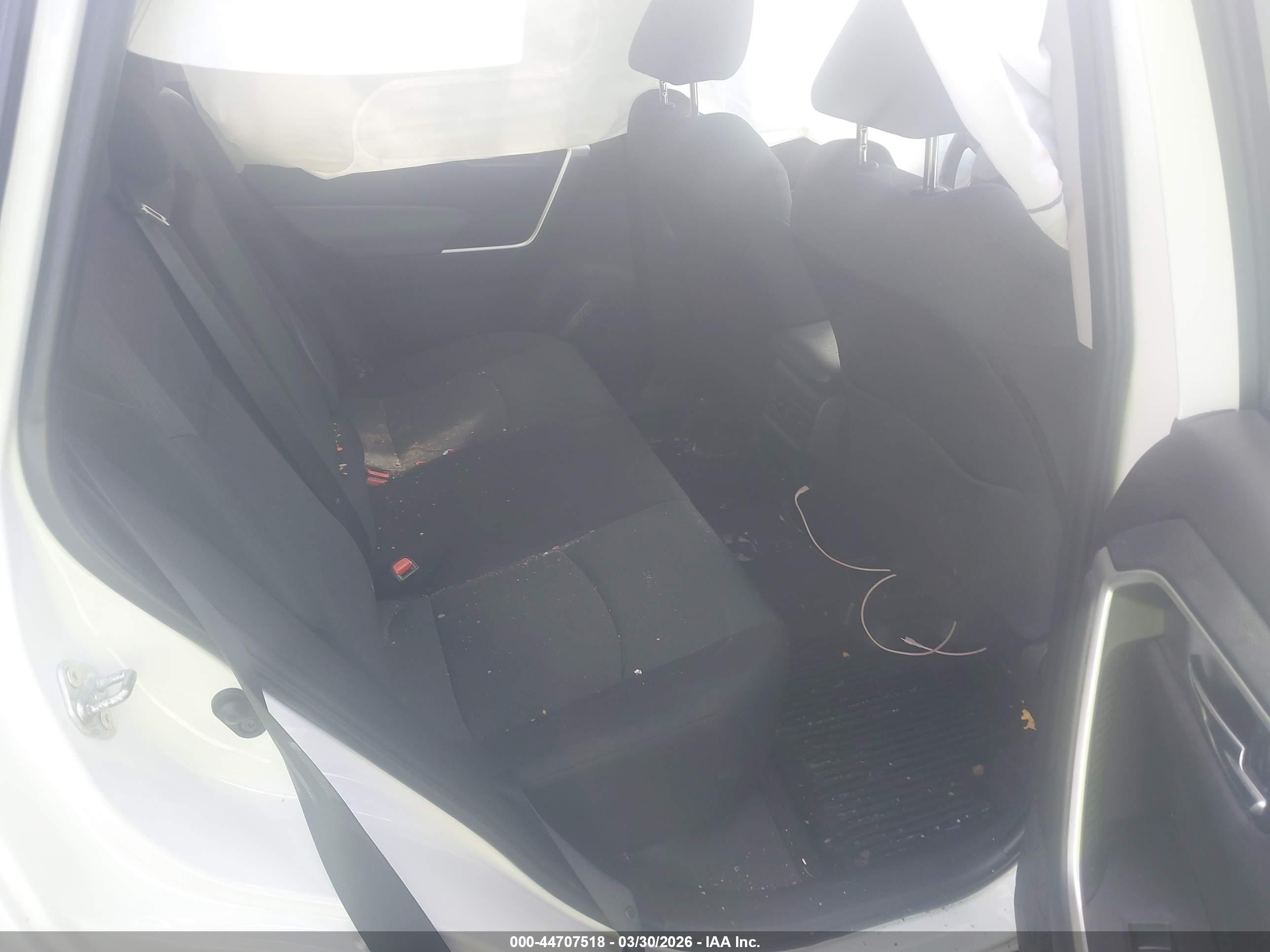 TOYOTA RAV4 image 8