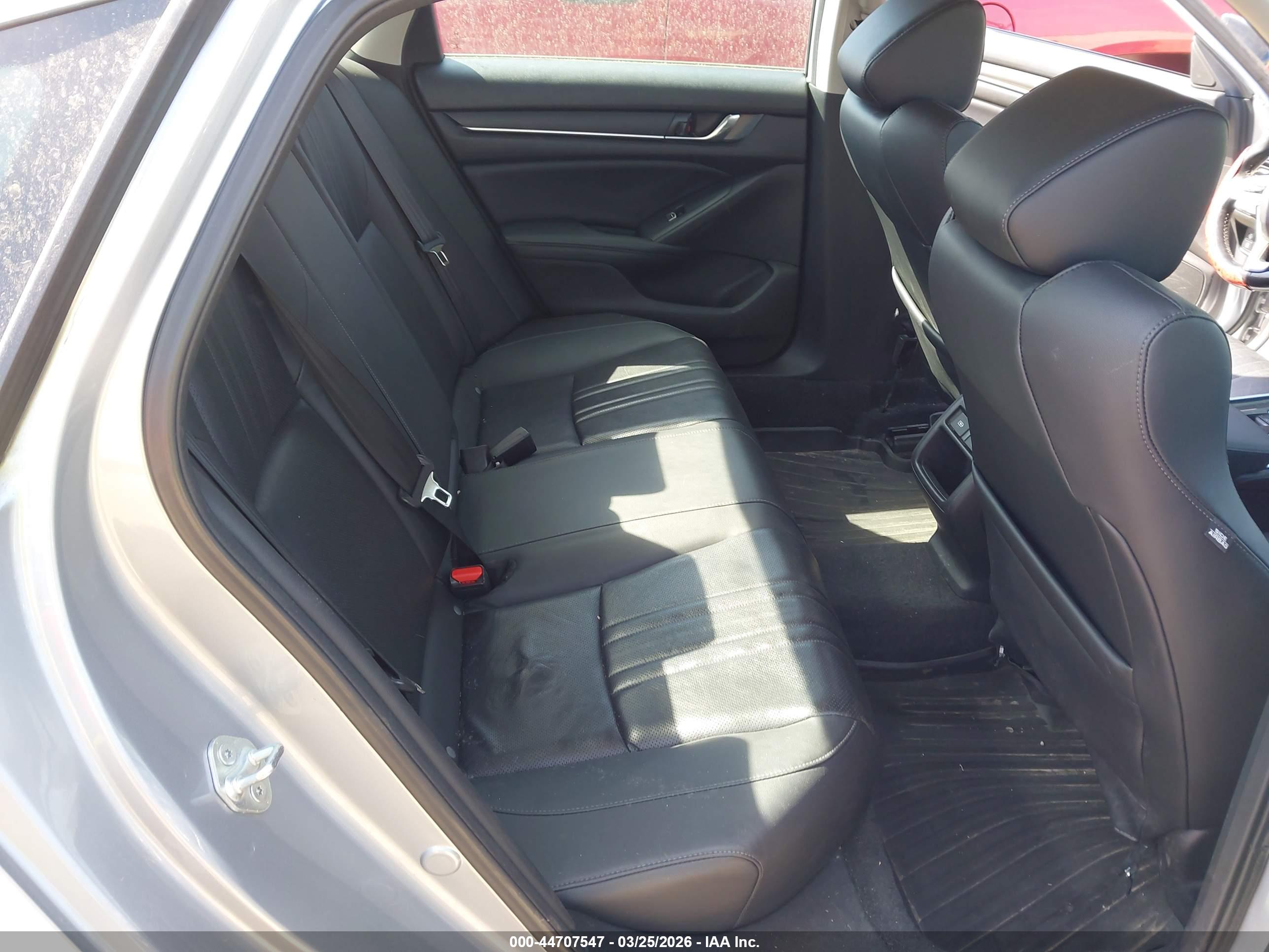 HONDA ACCORD image 8
