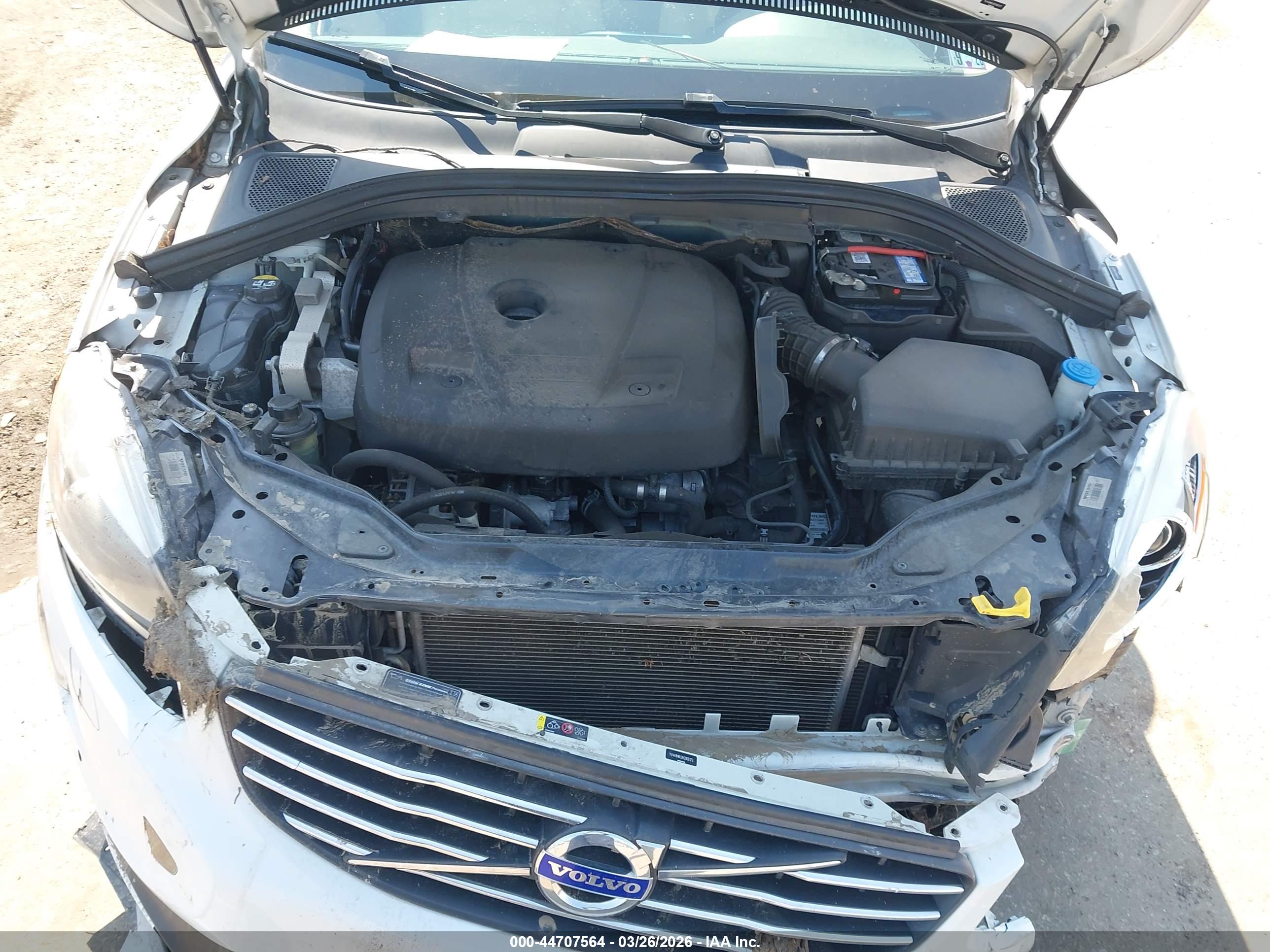 VOLVO XC60 image 10