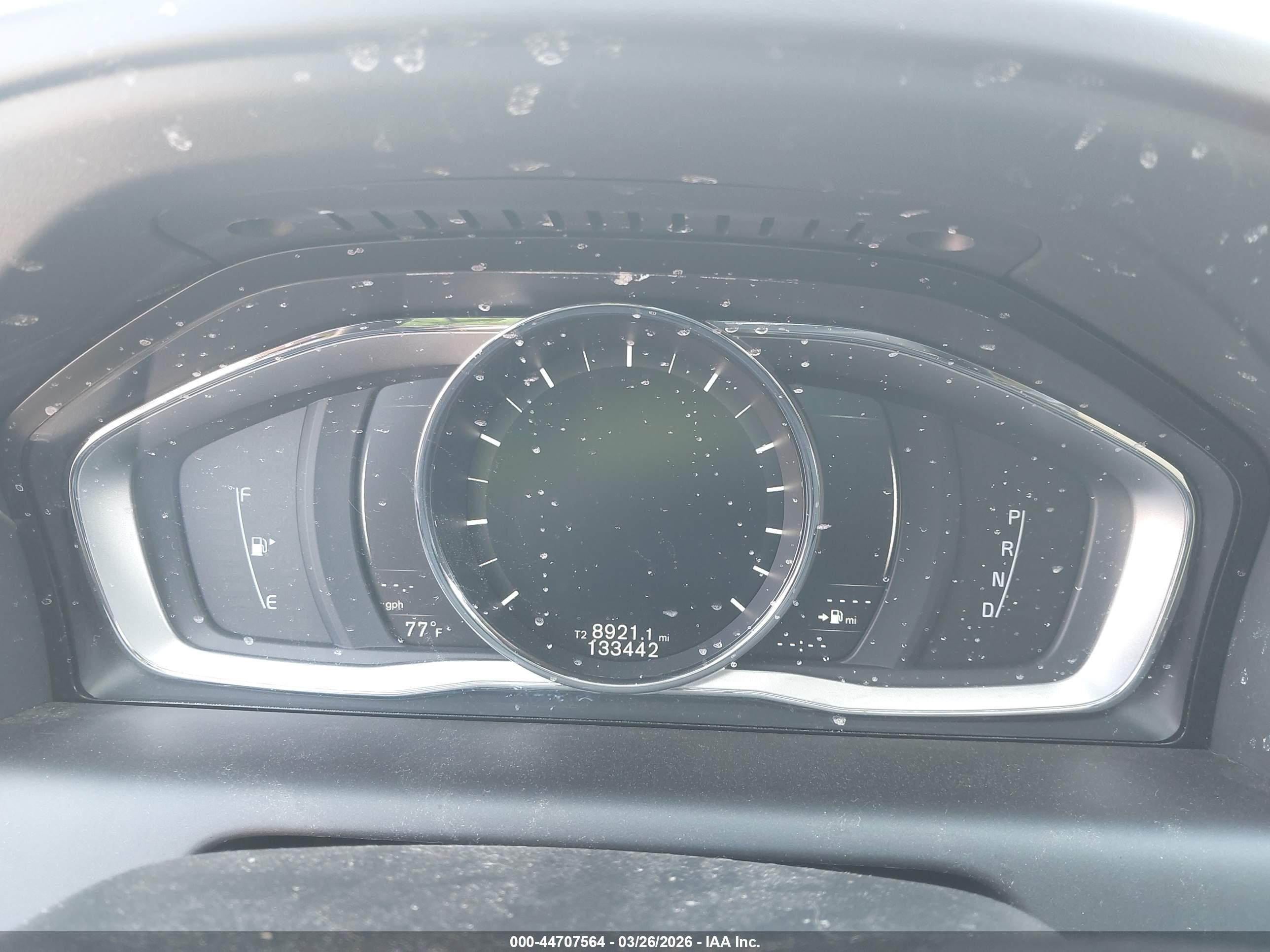 VOLVO XC60 image 7